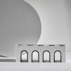 Vaso da fiori artigianale Vittorio in ceramica bianca e dettagli in platino