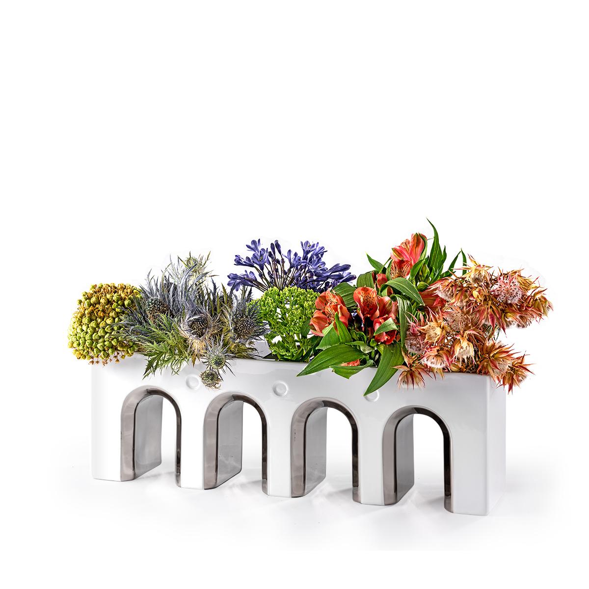 Italian Vittorio White Ceramic and Platinum Details Handcrafted Flower Vase For Sale