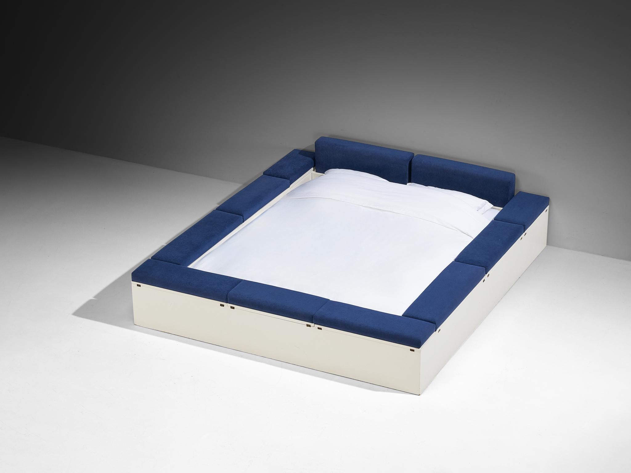 Vittorio Rossi and Luciano Bertoncini for Cjfra 'Zattera' Bed For Sale 1