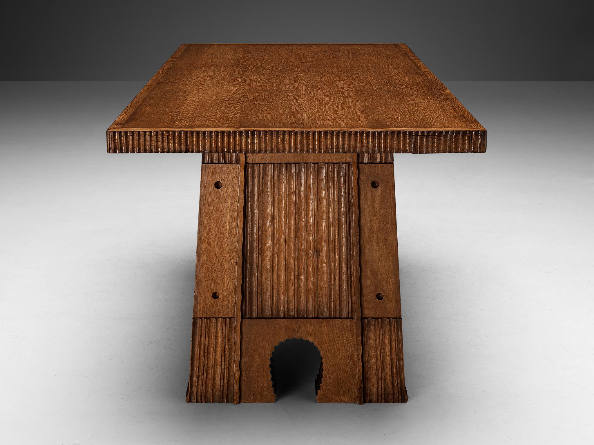 Art Deco Vittorio Valabrega Dining Table in Oak with Intricate Carvings 