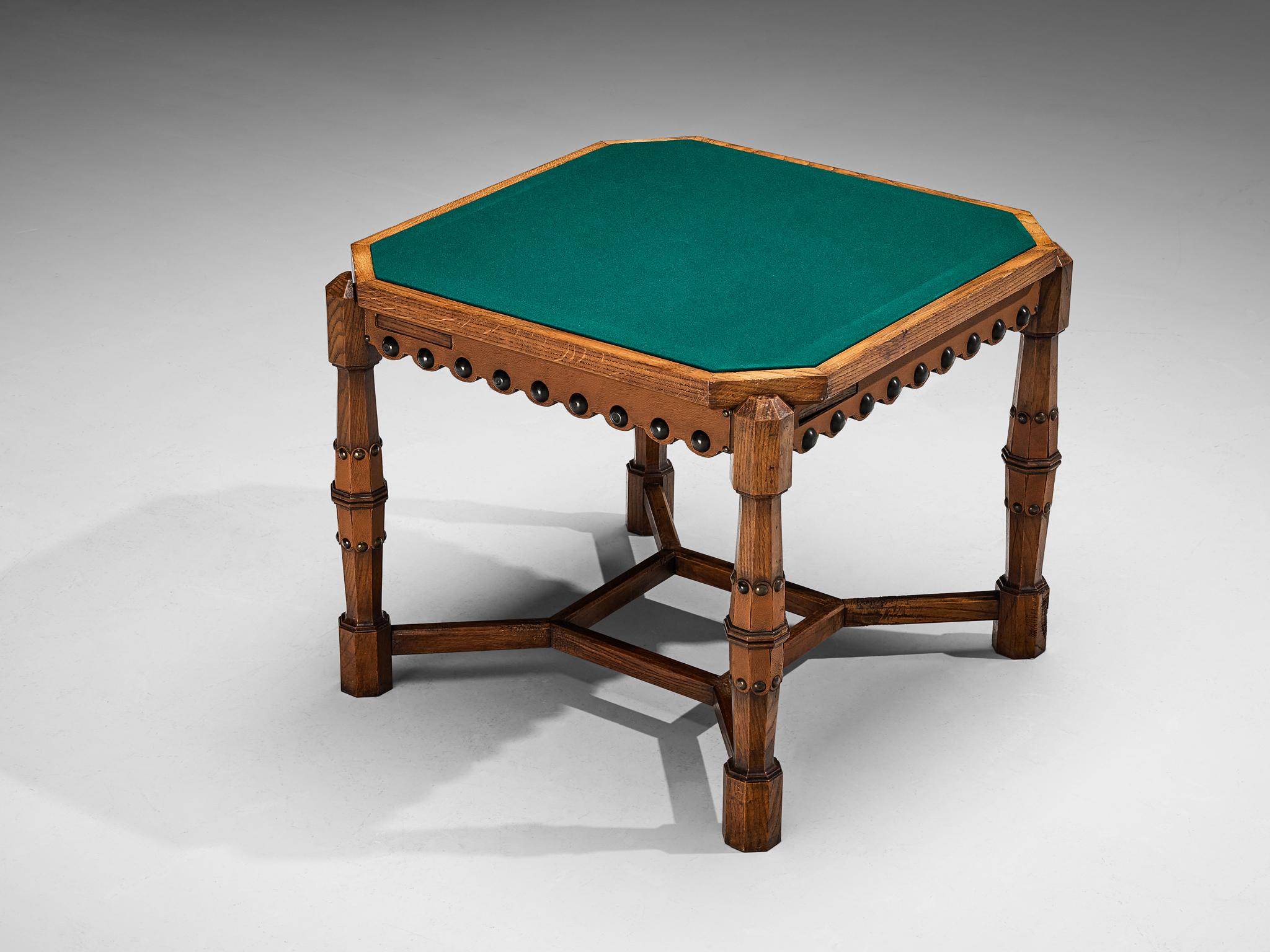Vittorio Valabrega, oak, leather, brass, felt, aluminum, Italy, 1940s 

This distinctive game table is designed by the craftsman Italian Vittorio Valabrega. Its square top exhibits a captivating marquetry pattern crafted from oak triangles. What