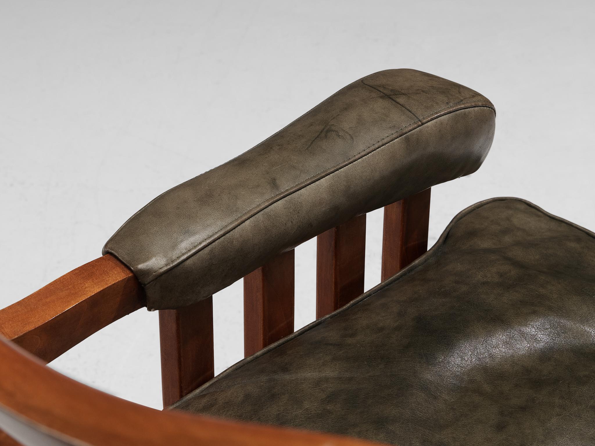 Vittorio Valabrega Pair of Lounge Chairs in Walnut and Leather 1