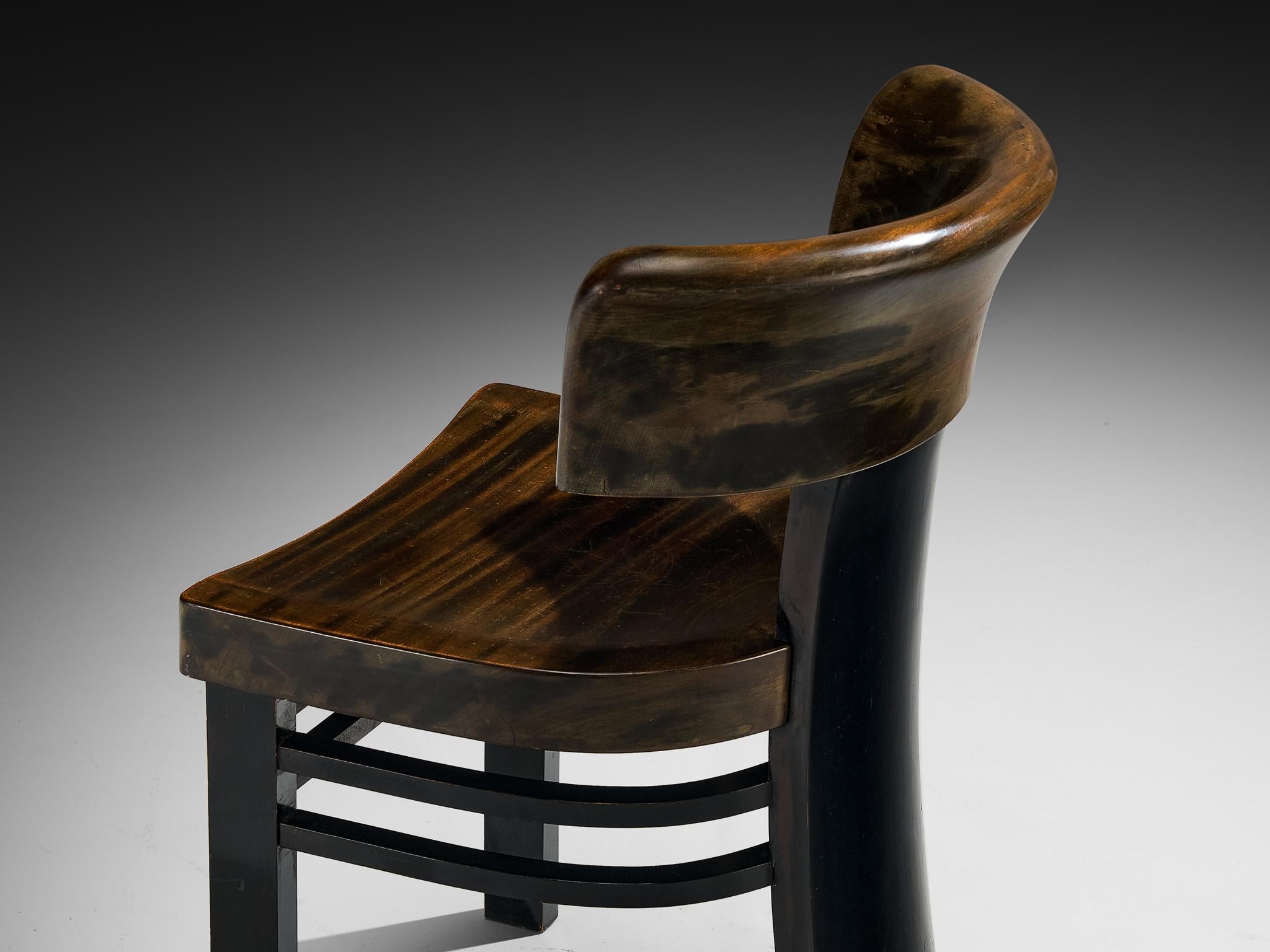 Art Deco Vittorio Valabrega Esszimmerstuhl aus lackiertem Holz im Angebot 1