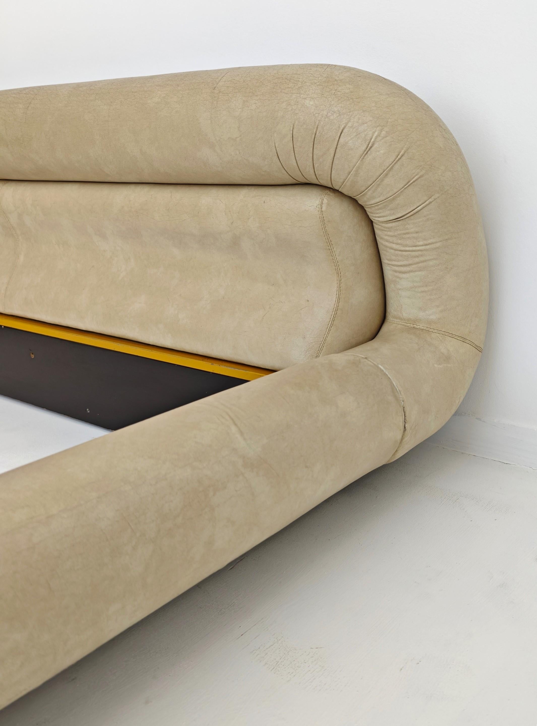 Vittorio Varo Bed Model UMA Production Boa Design Italie 1960s Mid-Century Modern en vente 8