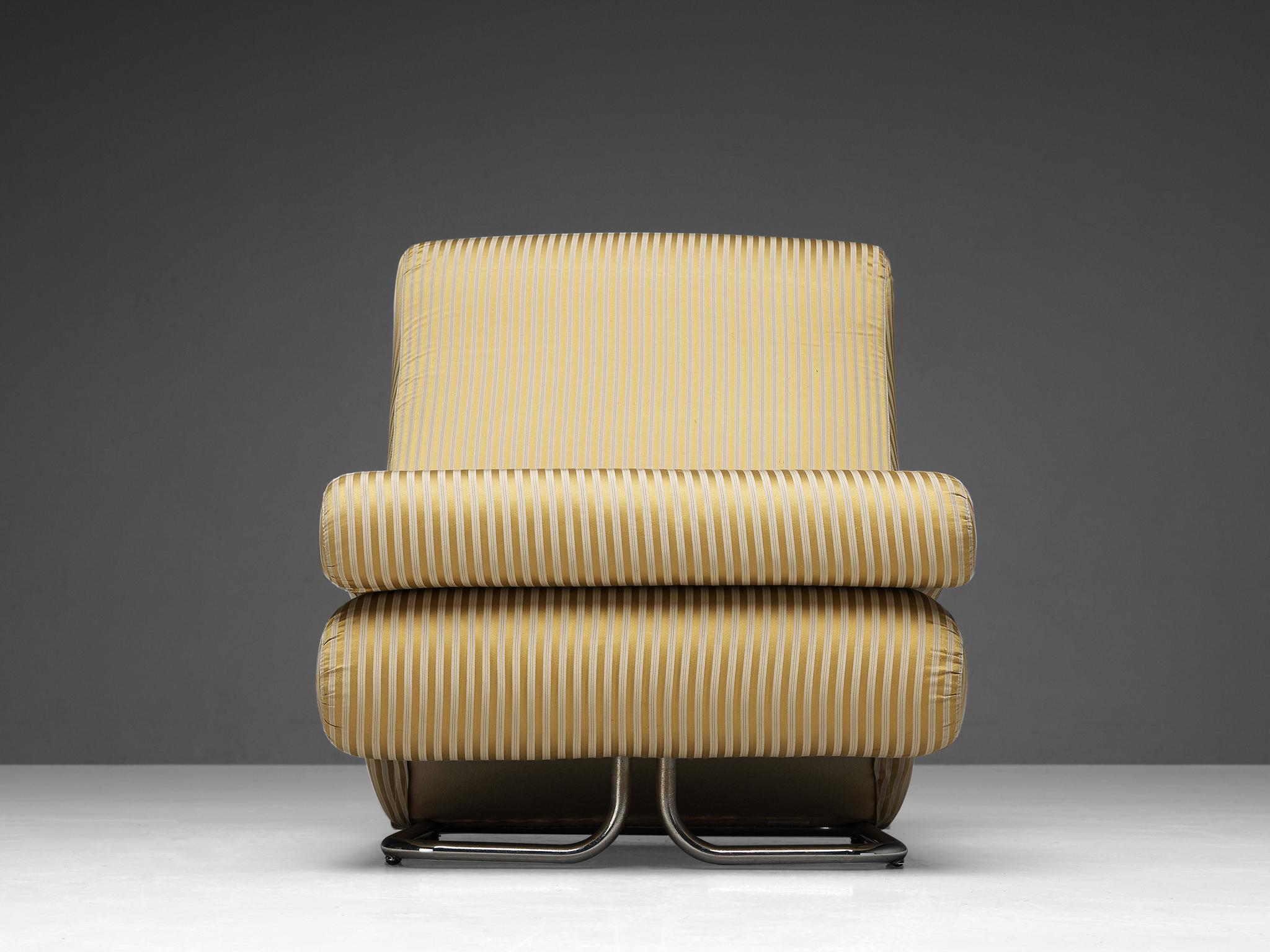Métal Vittorio Varo pour I.P.E. « Cigno » fauteuils de salon en tissu rayé  en vente