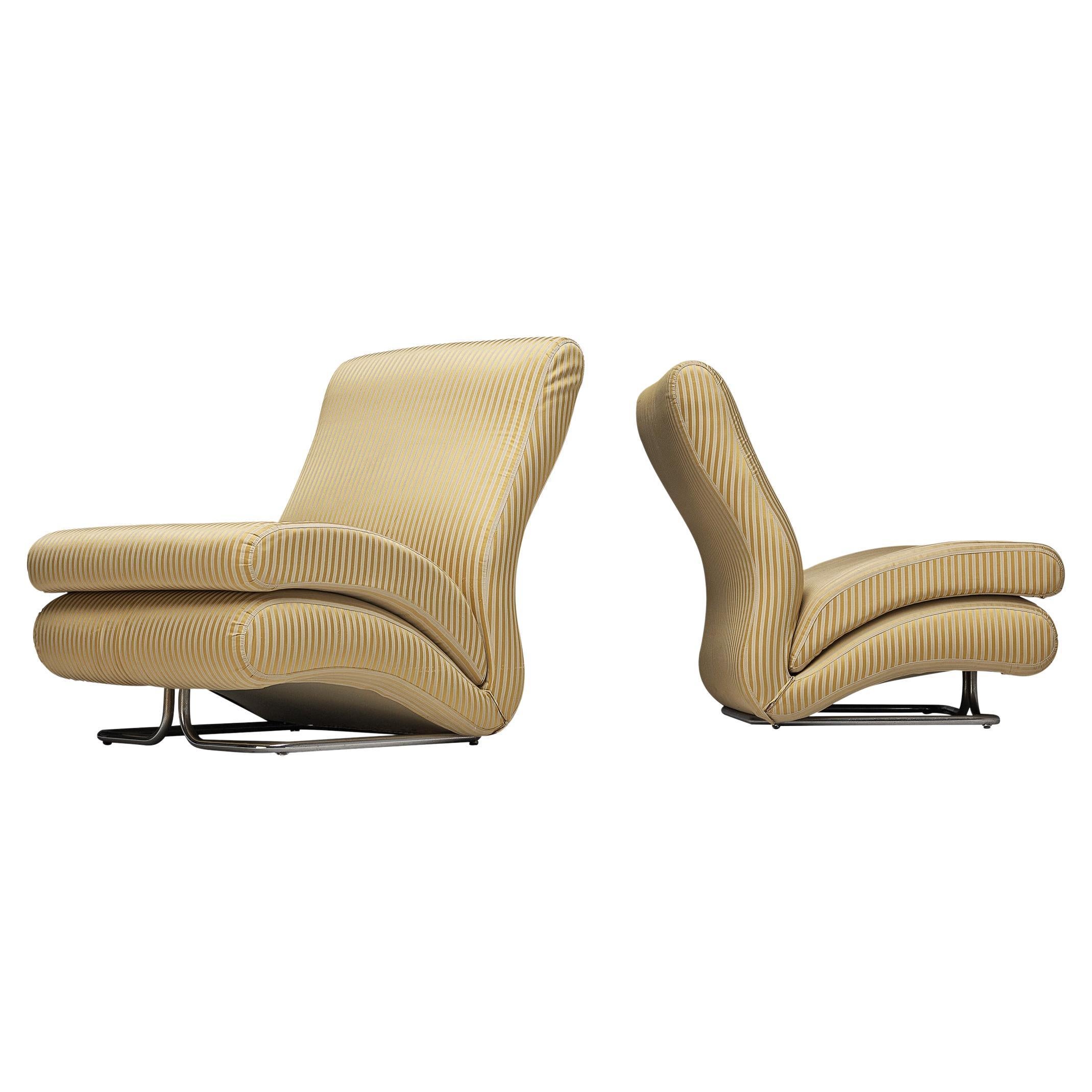 Vittorio Varo pour I.P.E. « Cigno » fauteuils de salon en tissu rayé  en vente