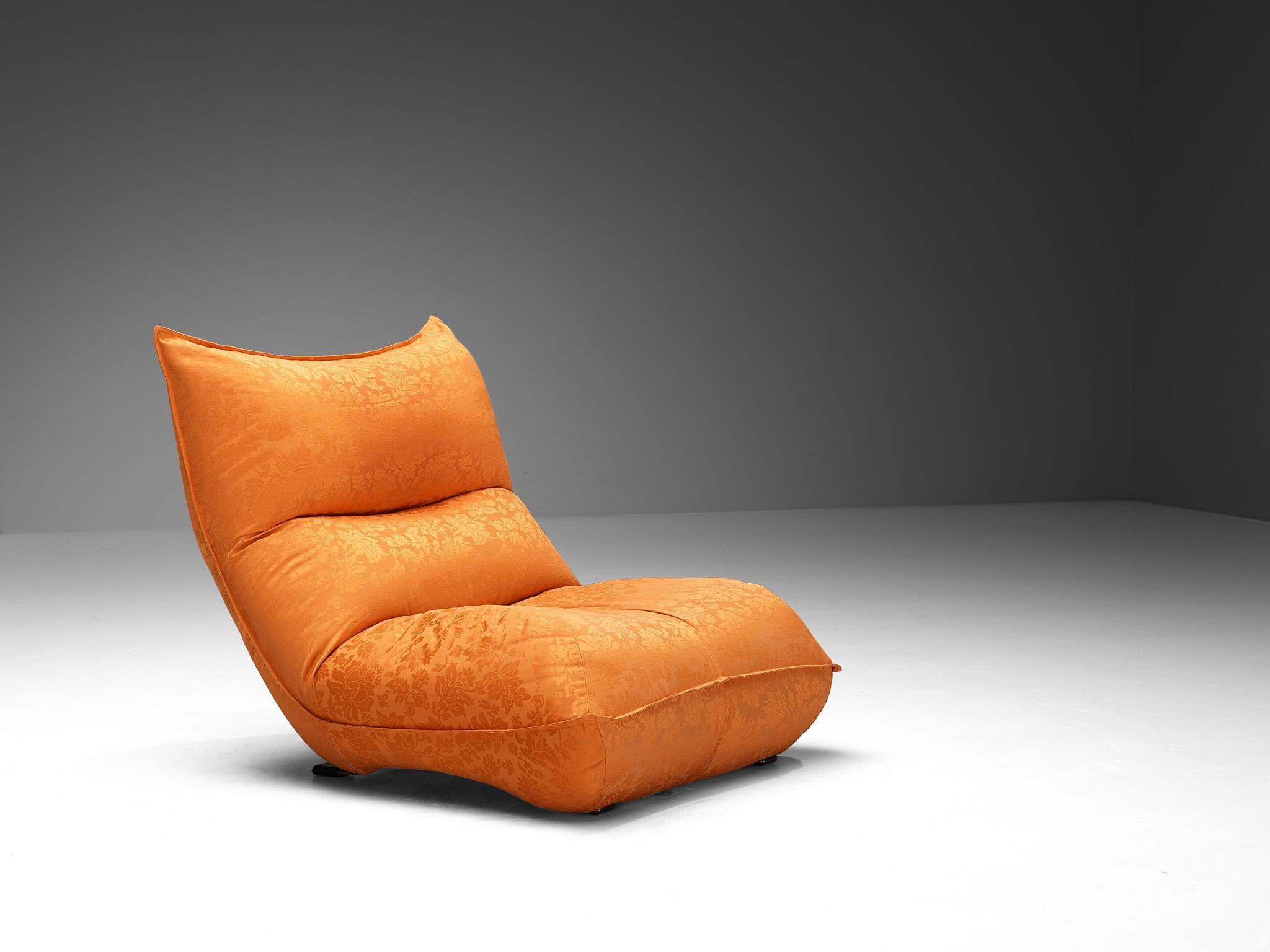 Italian Vittorio Varo for Plan 'Zinzolo' Lounge Chairs in Orange Upholstery For Sale