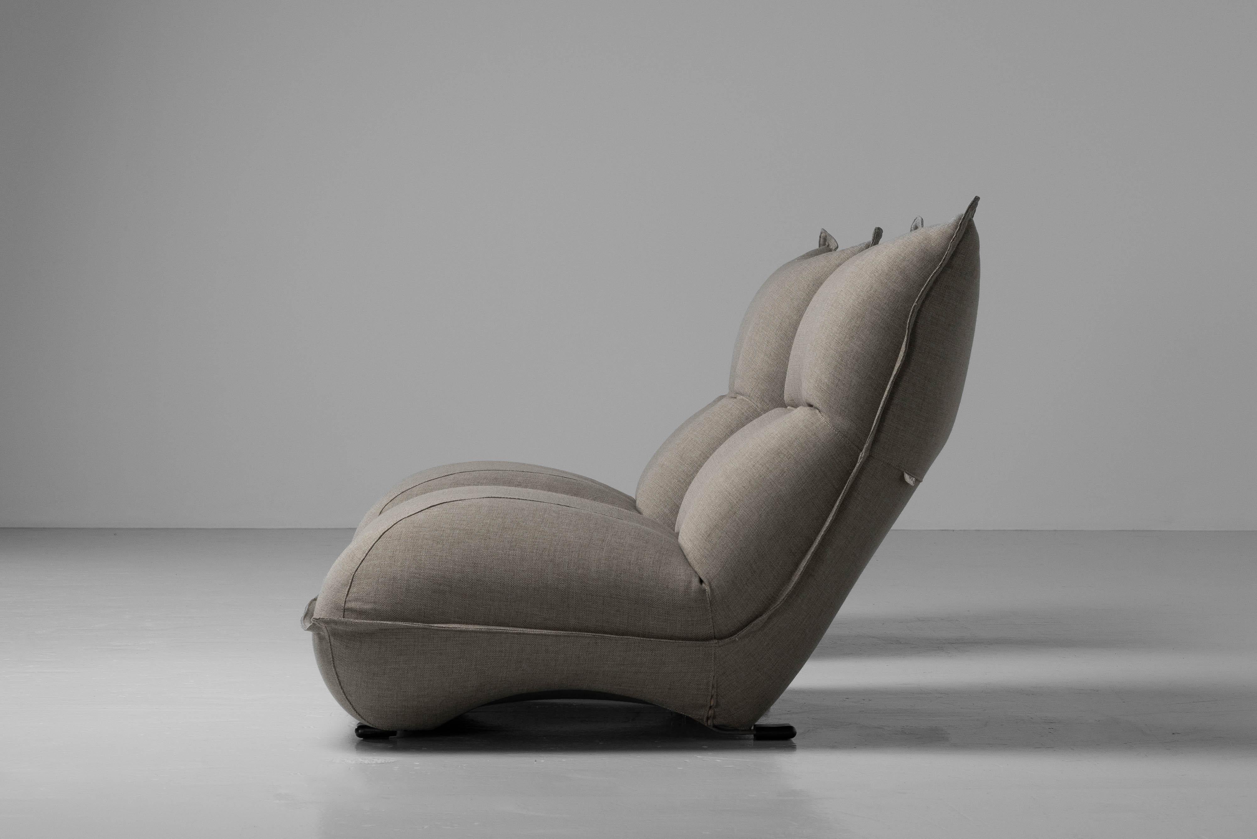 Vittorio Varo Zinzolo lounge chairs Plan Italy 1970 For Sale 3