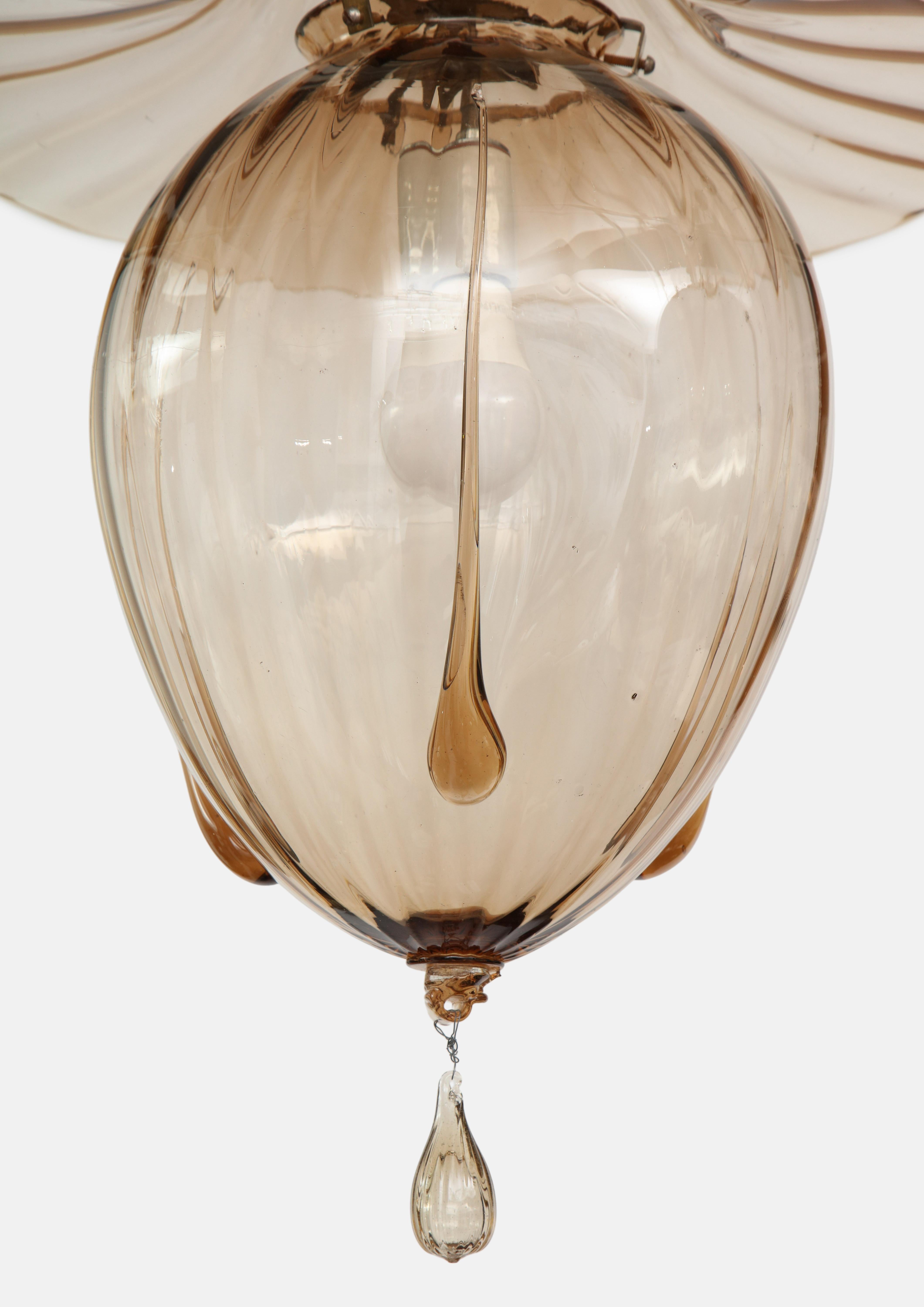 italien Vittorio Zecchin pour Venini, rare lampe à suspension Cesendello, Italie, années 1920 en vente