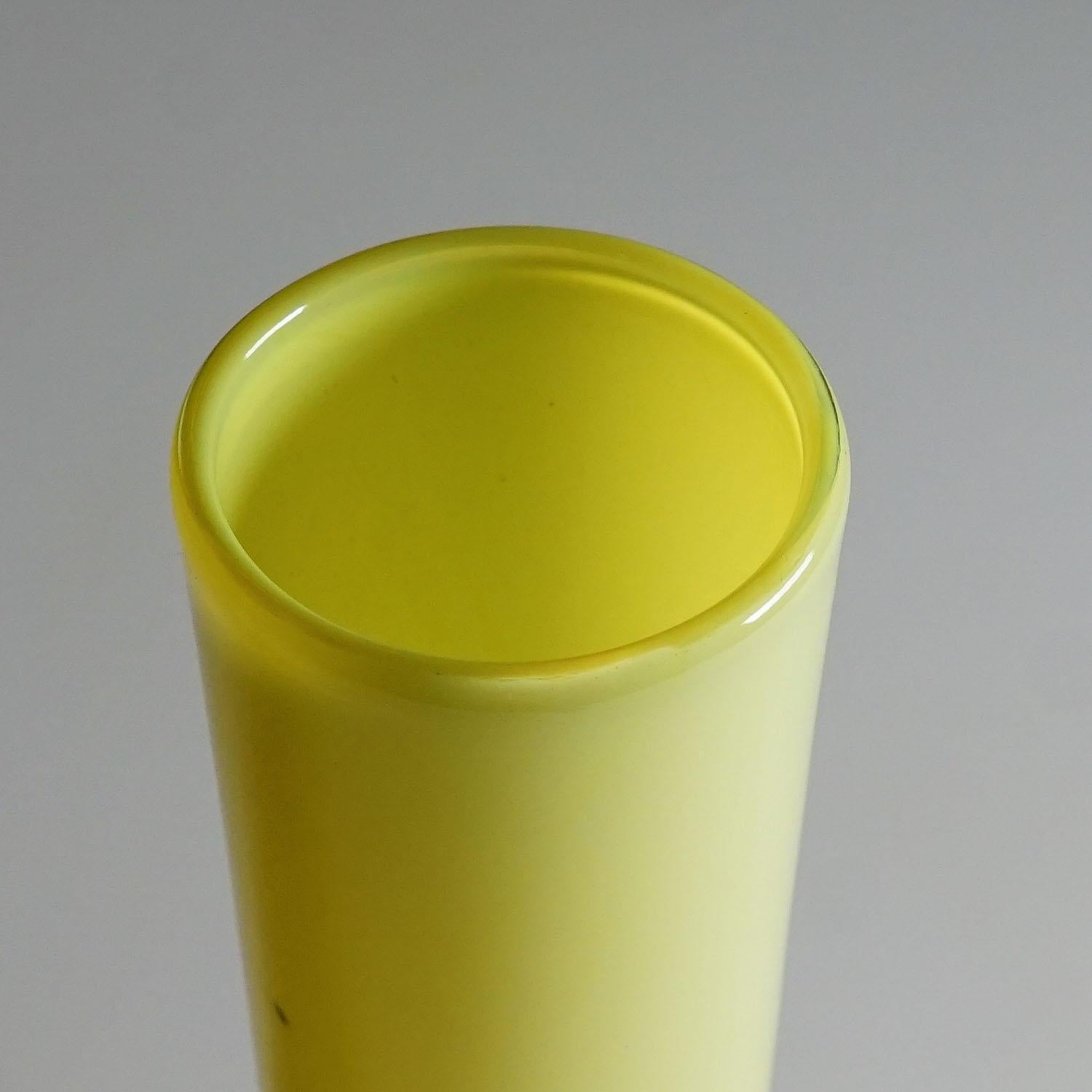 20th Century Vittorio Zecchin for Venini Soffiato Vase in Yellow and Lattimo Glass ca. 1950s For Sale