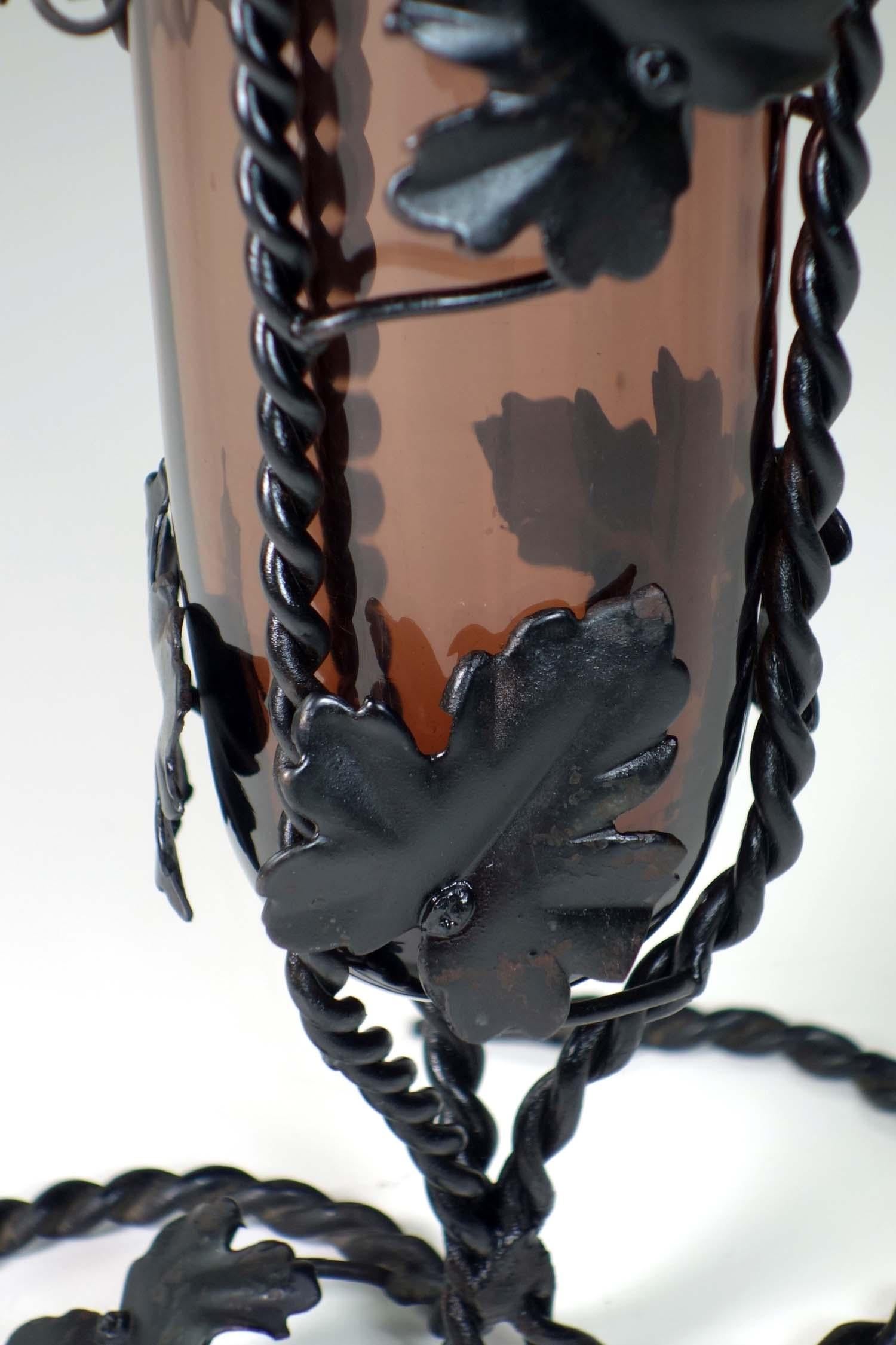 Italian Vittorio Zecchin Venini MVM Art Nouveau Améthyste Verre Murano Fer Forgé Vase en vente