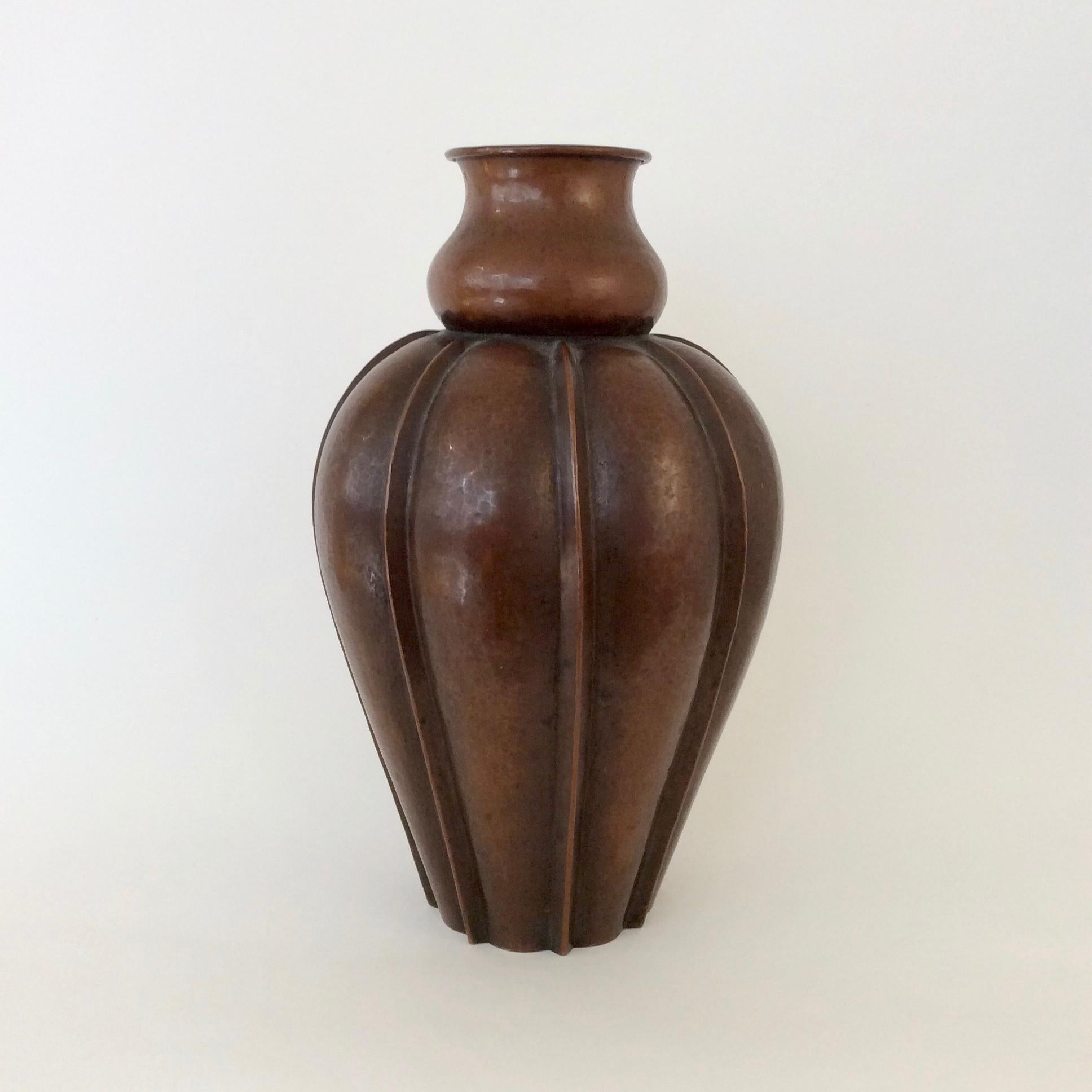 Vittorio Zecchin Patinated Copper Vase, circa 1926, Italy 3