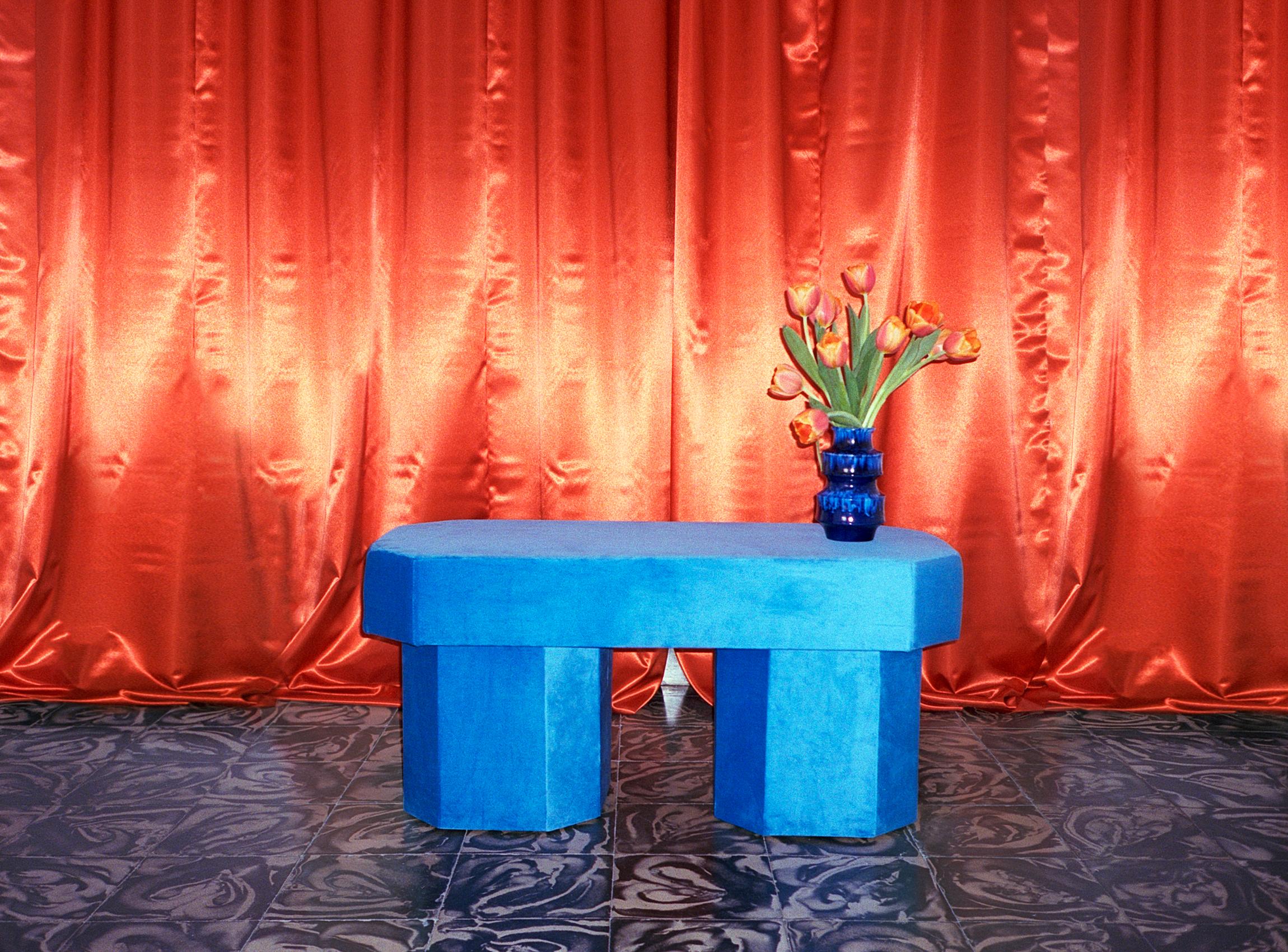 Viva Blue Bench by Houtique
Dimensions: D 100 x W 45 x H 48 cm
Materials: Velvet, Upholstery, Wood
Also available in different colours. Please contact us.

VIVA BENCH.
Designed by Carolina Mico. Made in Spain.
Upholstered bench in flame-retardant
