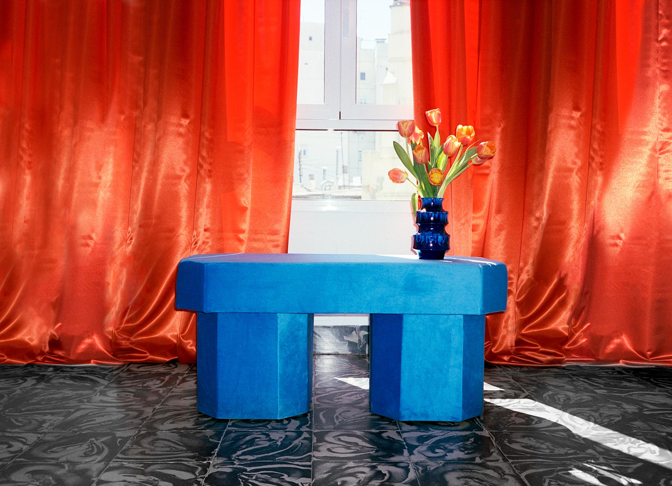 Viva Blue Bench by Houtique In New Condition For Sale In Geneve, CH