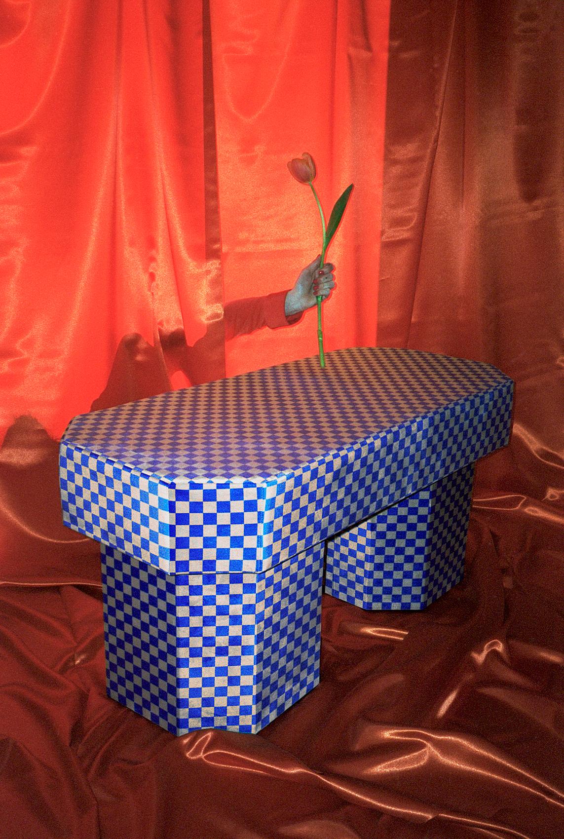 XXIe siècle et contemporain Viva Checkboard 024 Banc sculptural contemporain en velours par Houtique en vente