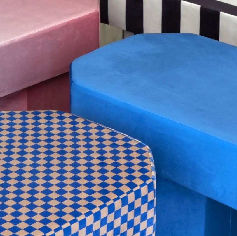 Viva Checkerboard Black White Panca scultorea in velluto contemporanea di Houtique in vendita 12