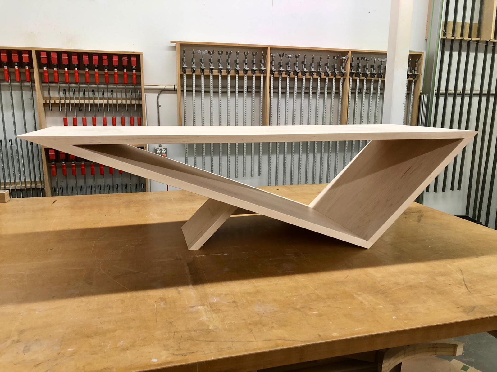 Table basse Viva en bois d'érable par Neal Aronowitz en vente 4