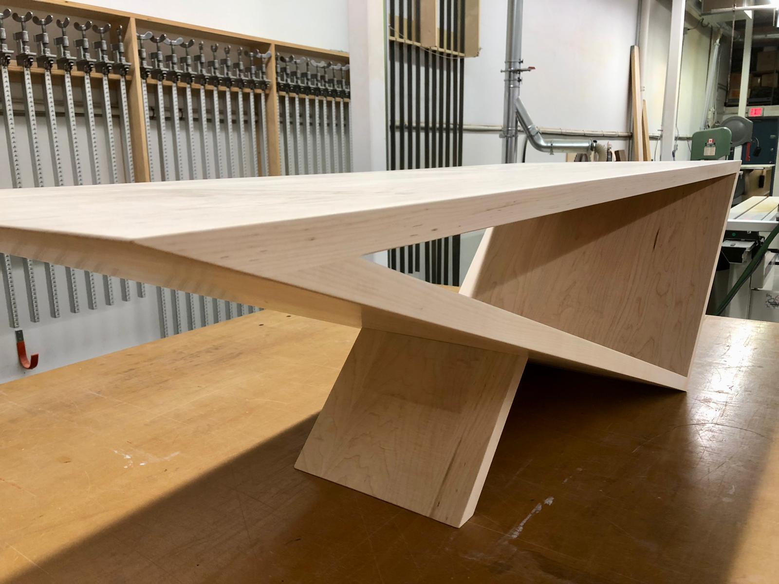 Table basse Viva en bois d'érable par Neal Aronowitz en vente 1