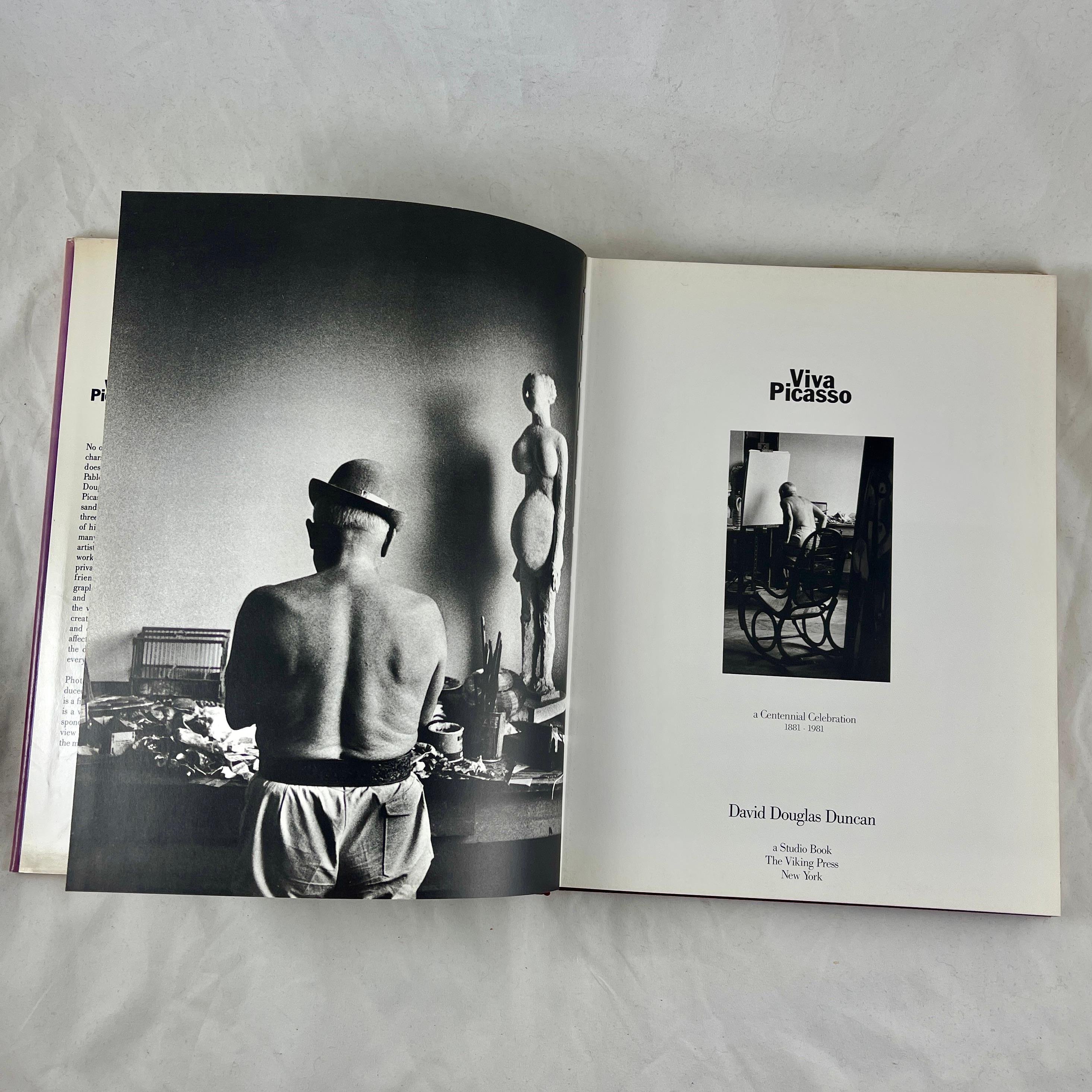 Viva Picasso : une célébration du centenaire - Livre à couverture rigide 1881-1981 avec veste Bon état - En vente à Philadelphia, PA
