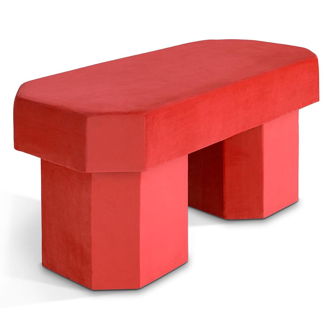 Viva Red Bench by Houtique
Dimensions: D 100 x W 45 x H 48 cm
Materials: Velvet, Upholstery, Wood
Also available in different colours. Please contact us.

VIVA BENCH.
Designed by Carolina Mico. Made in Spain.
Upholstered bench in flame-retardant