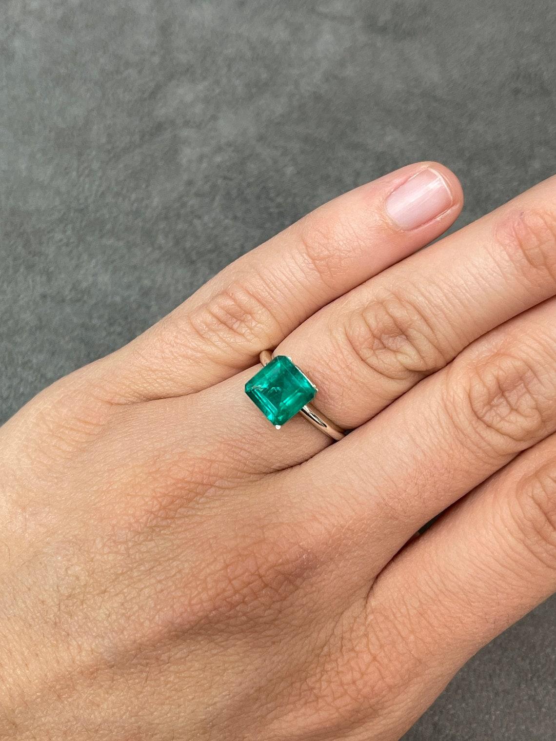 Vivacious Dark Green 2.68 Carat Asscher Cut Muzo Colombian Emerald Gem - May For Sale 1
