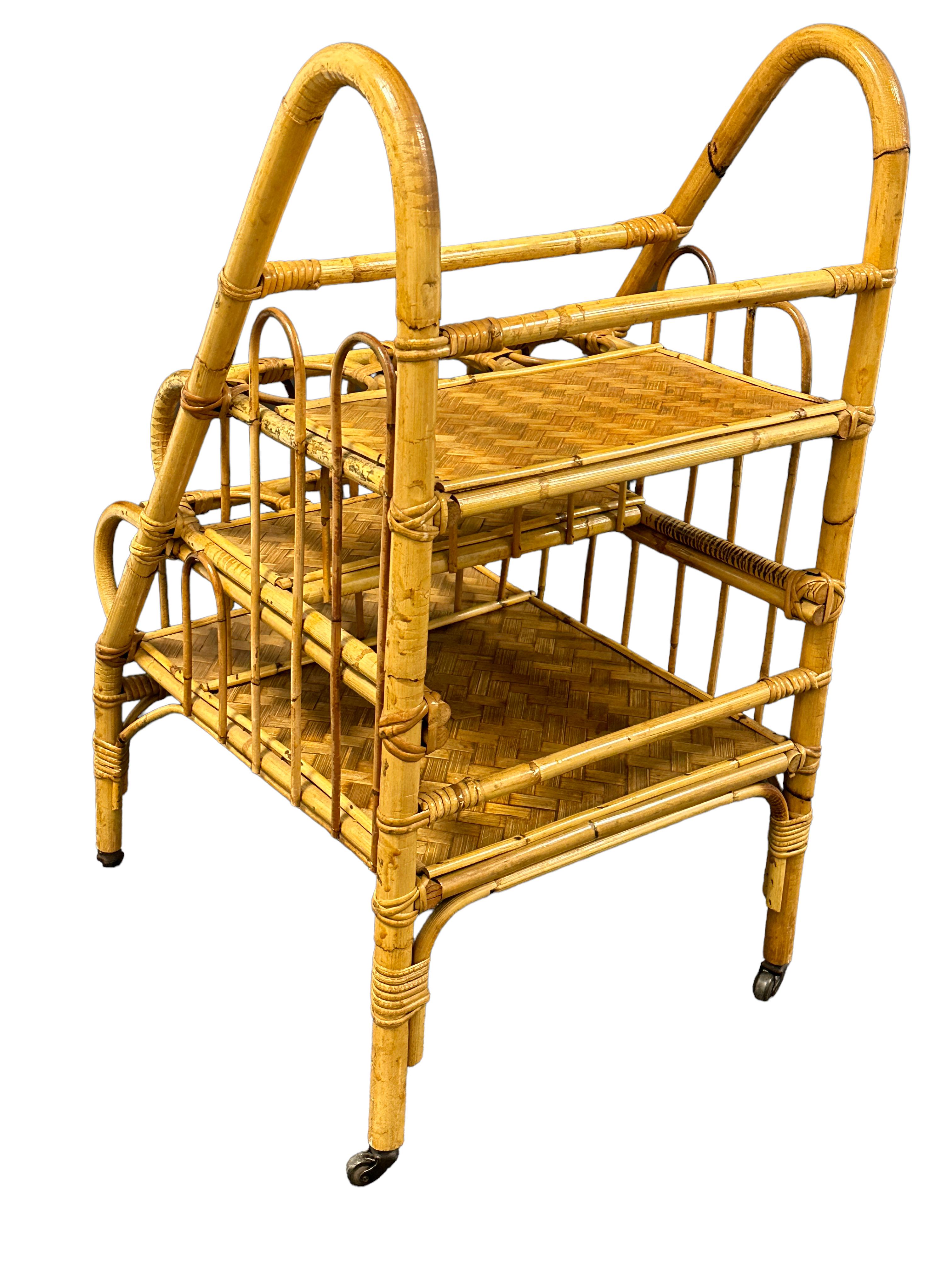 Vivai del Sud Bamboo Wicker Bar Cart Drinks Vine Bottle Stand, Vintage Italy In Good Condition For Sale In Nuernberg, DE