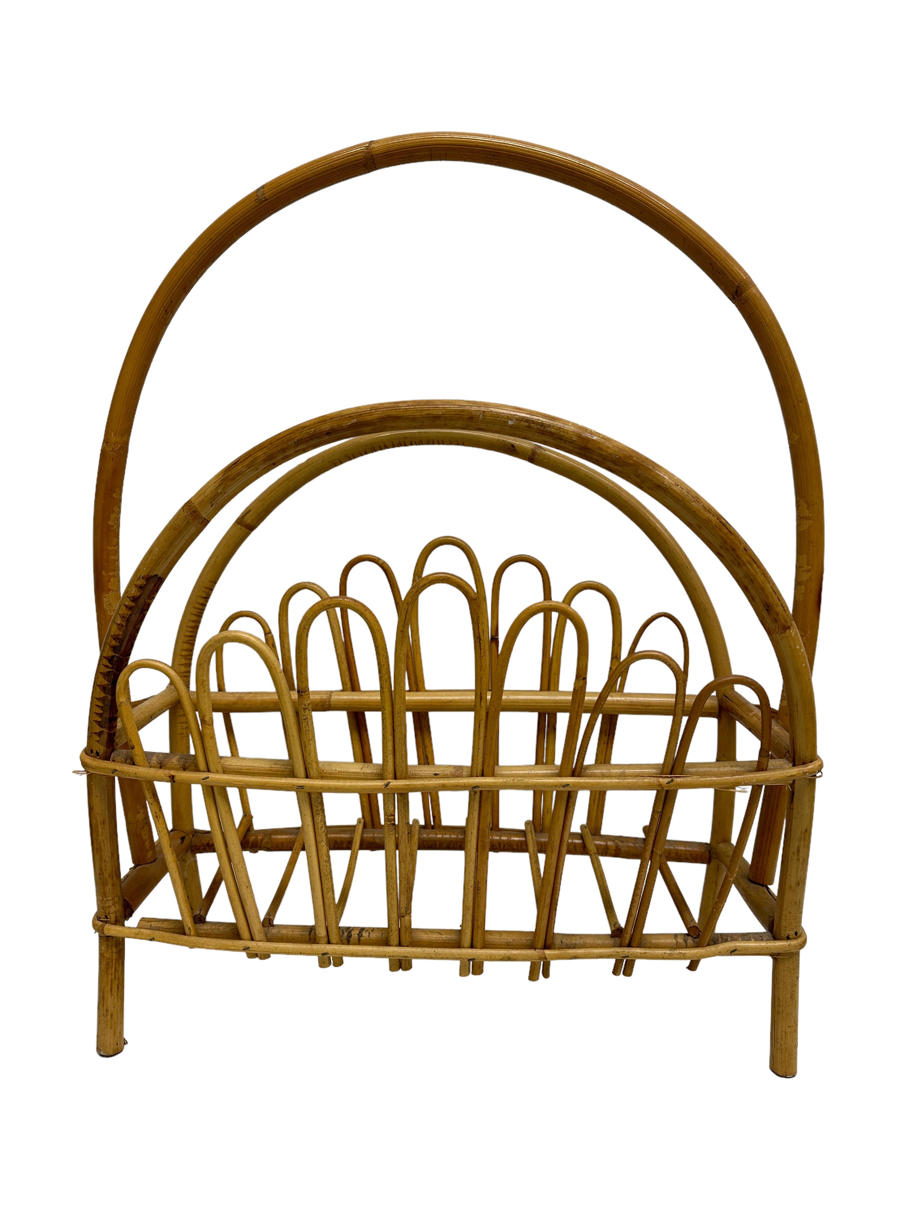 Mid-Century Modern Vivai Del Sud Bamboo Wicker Magazine Rack Stand, 1970s, Italy For Sale