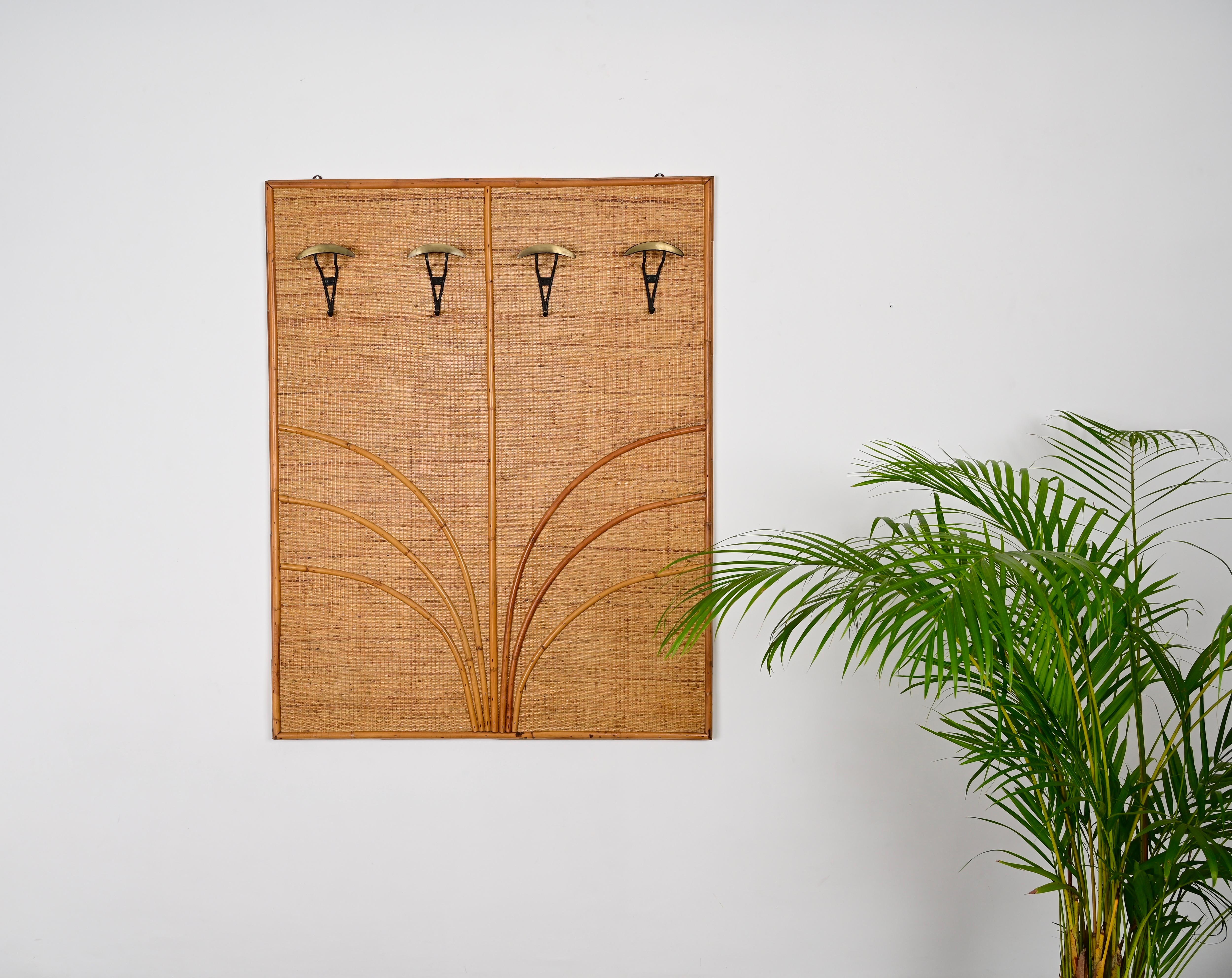 Mid-Century Modern Vivai Del Sud Italian Coat Rack in Rattan, Bamboo and Brass, Italy 1970s For Sale