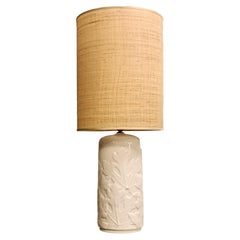 Vivai del Sud Lampada da Tavolo in Ceramica Bianca con Foglie in Rilievo, 1960s