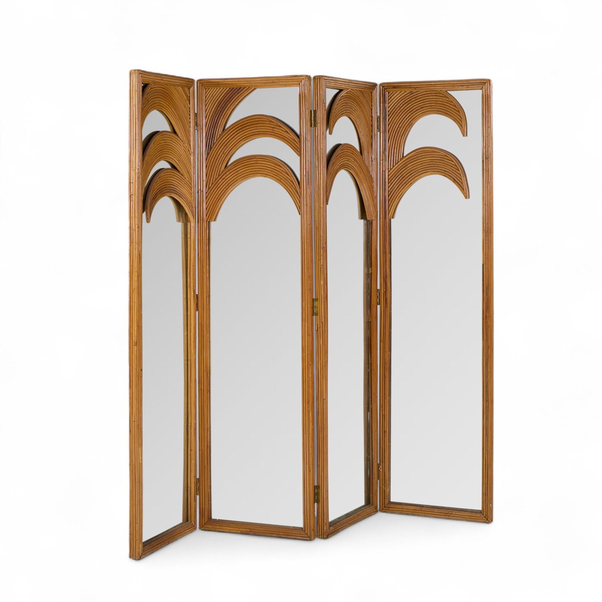 Italiano Vivai del Sud Mid Century Italian Bamboo Rattan Palm Tree Foldes Screen Mirror in vendita