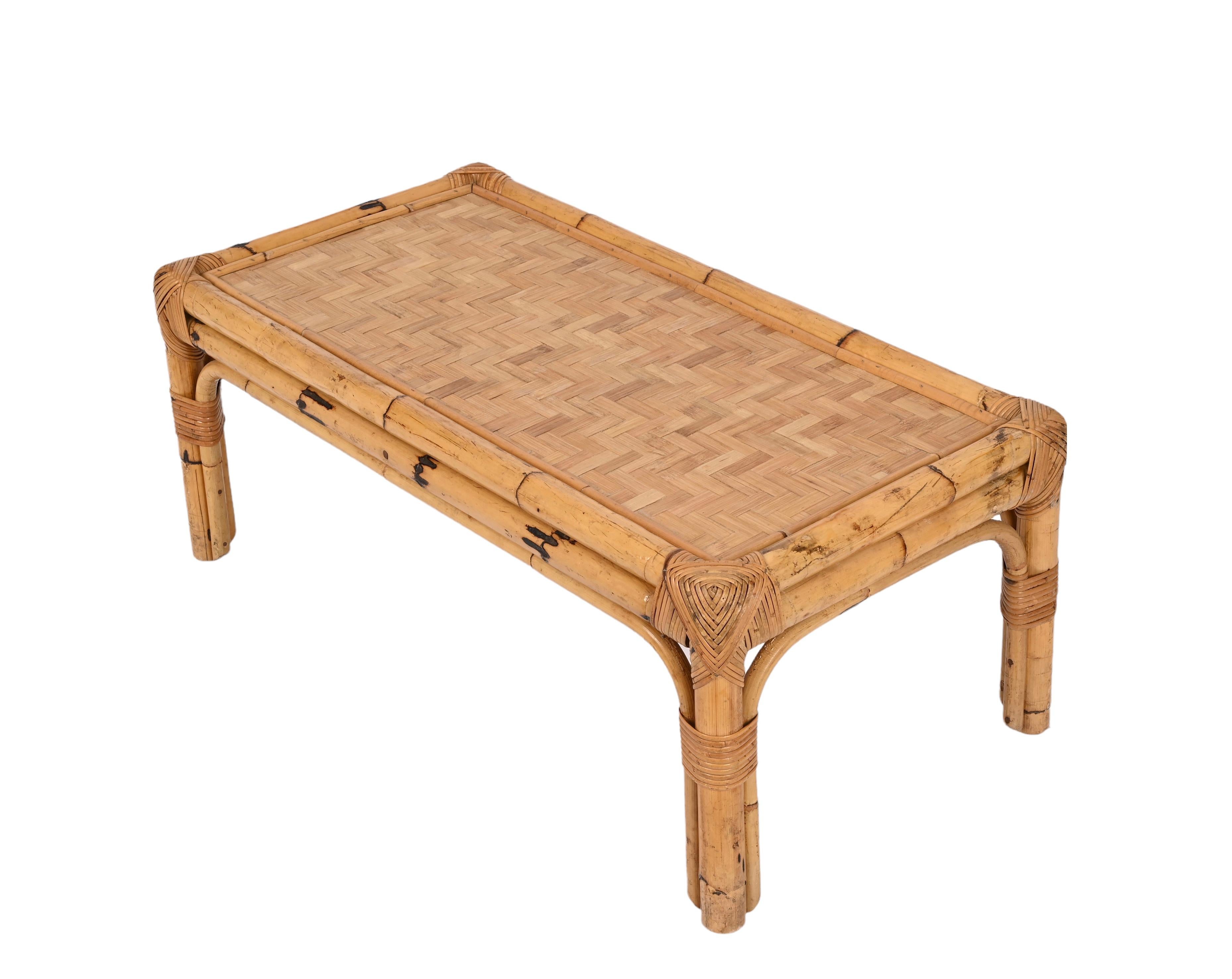 Amazing Mid-Century Modern Italian bamboo and rattan rectangular coffee table. This wonderful item was designed by Vivai del Sud in Italy during the 1970s.

You are going to love the solid structure of this table, straight lines of the bamboo kept