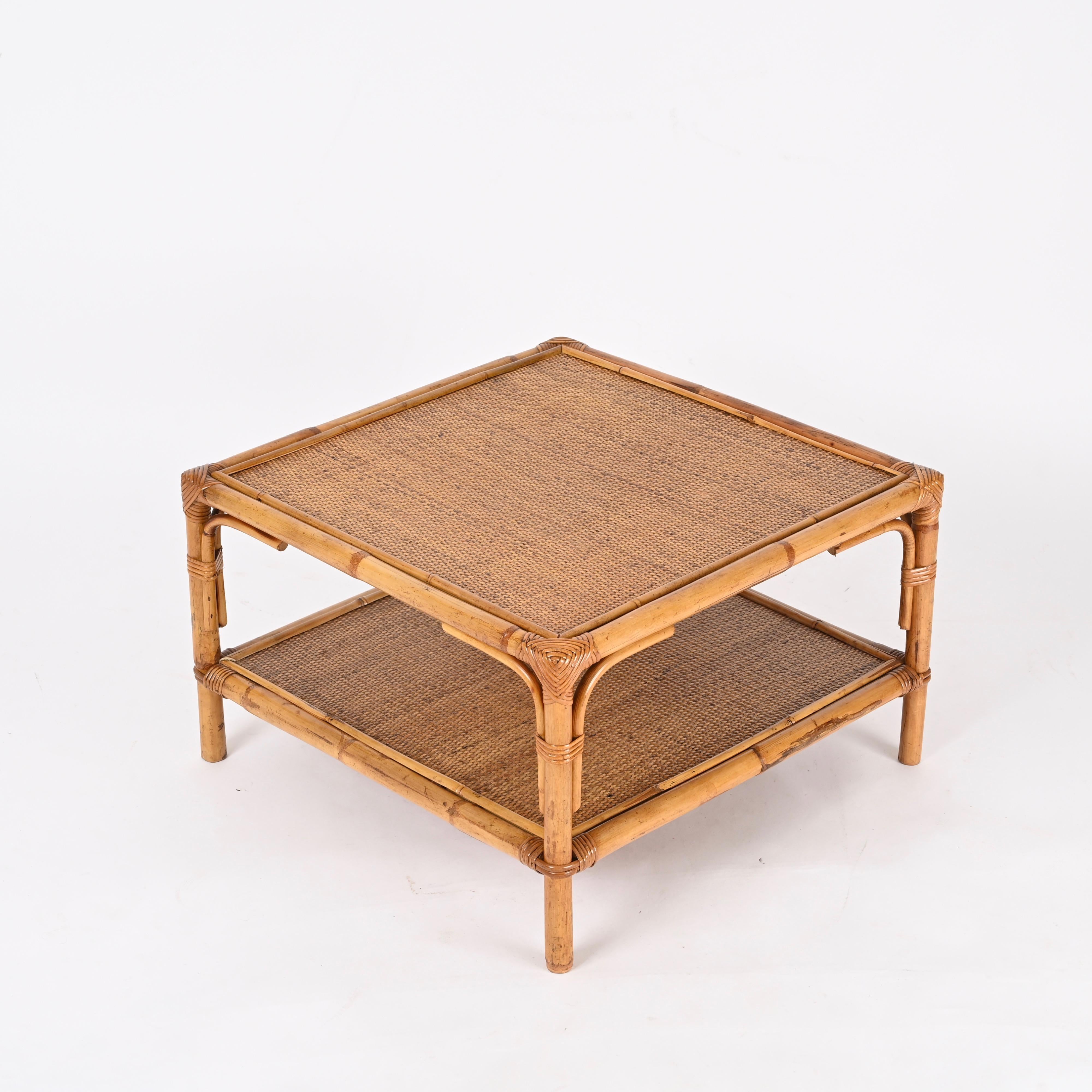 Mid-Century Modern Table basse italienne carrée Vivai del Sud du milieu du siècle dernier en bambou et rotin, 1970 en vente