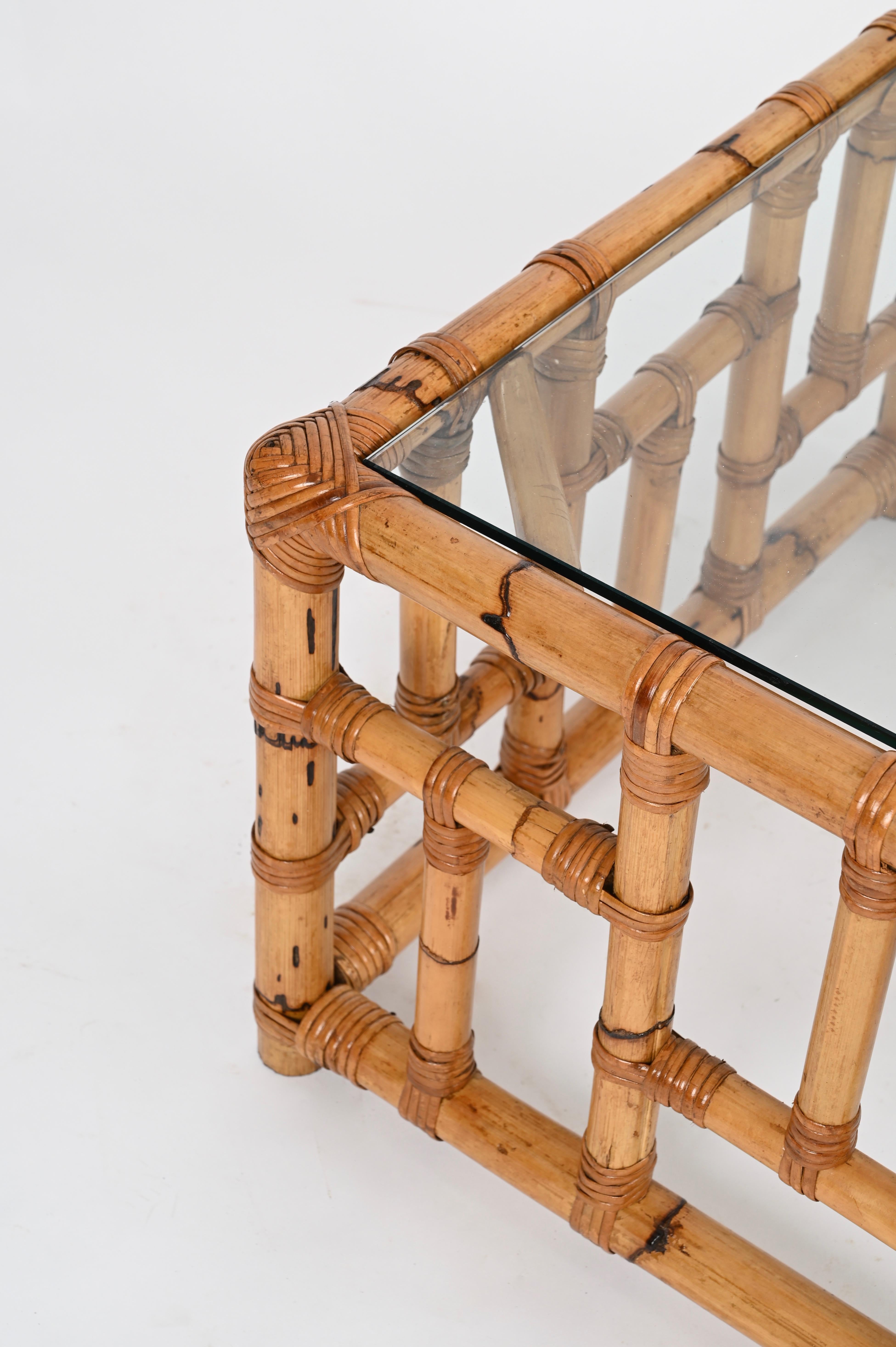 Vivai del Sud Italienischer quadratischer Couchtisch aus Bambus und Rattan aus der Jahrhundertmitte, 1970er Jahre im Angebot 2