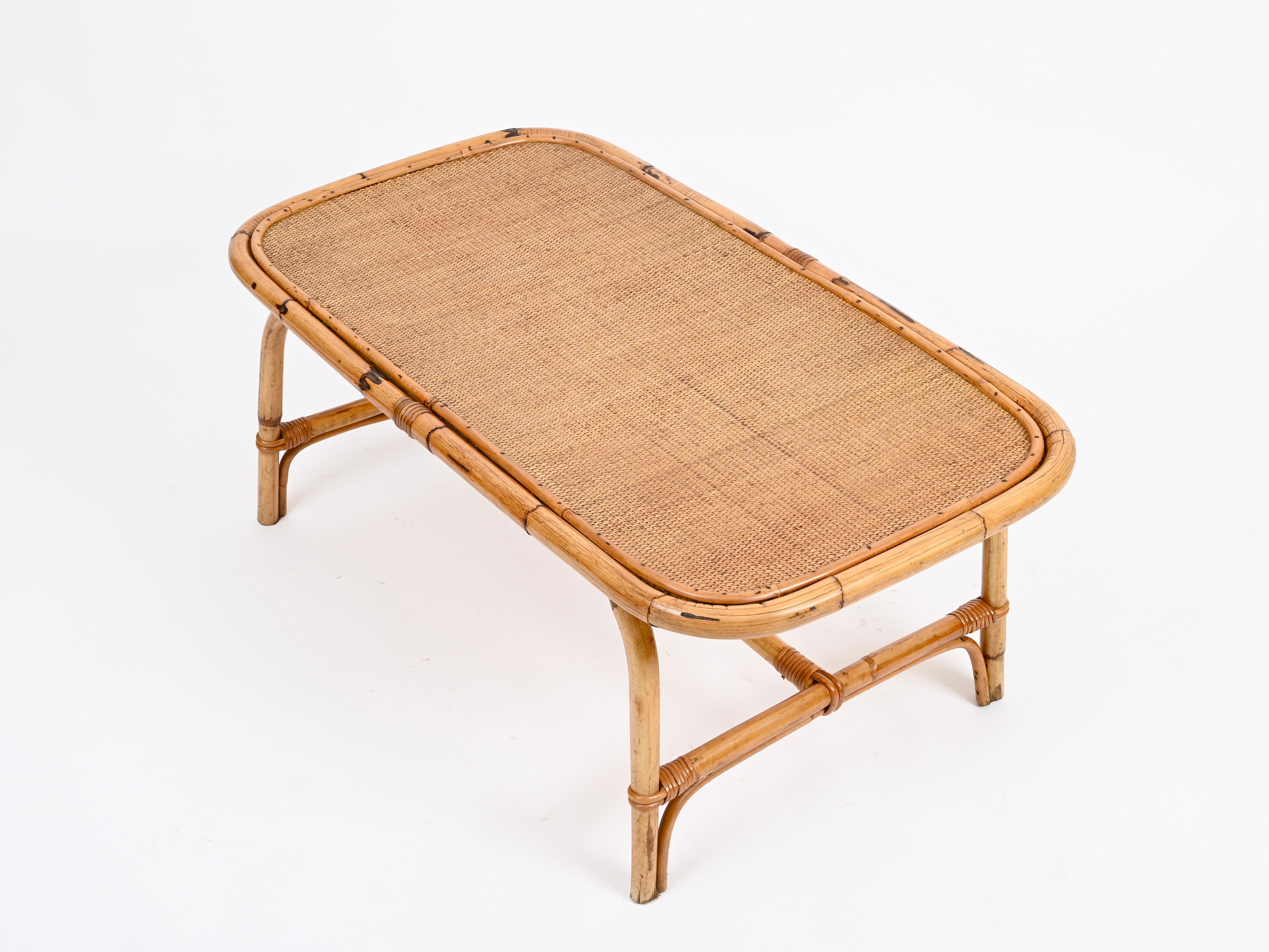 Vivai del Sud, großer italienischer Couchtisch aus Bambus und Rattan aus der Mitte des Jahrhunderts, 1970er Jahre im Angebot 4