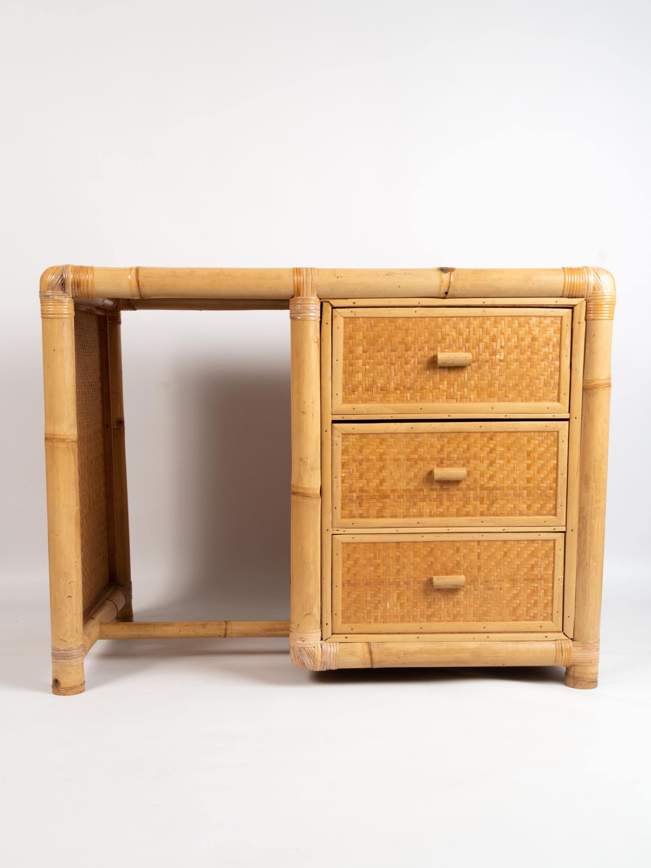Mid-Century Modern Vivai del Sud Rattan and Bamboo Desk / Vanity Table Italy, C.1970 For Sale