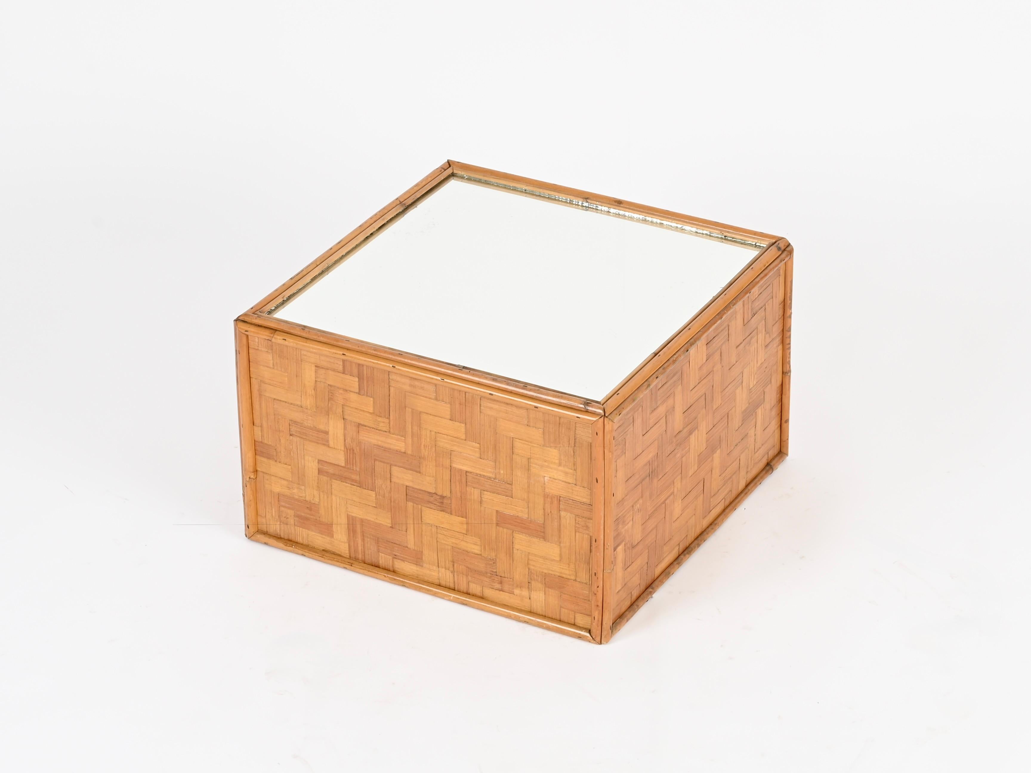Mesa de centro cuadrada Vivai del Sud de bambú tejido con espejo, Italia, años 70 finales del siglo XX en venta