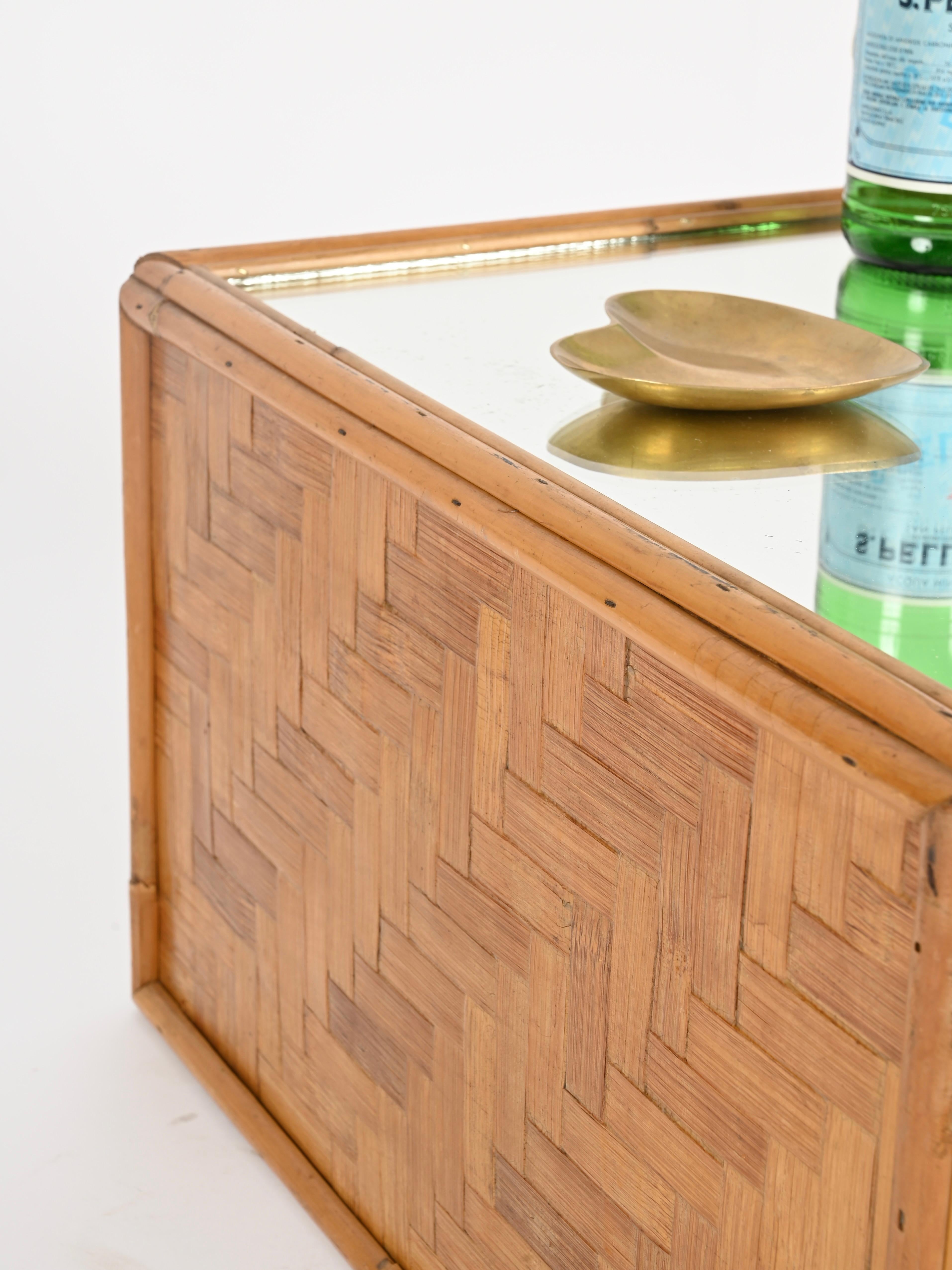 Mesa de centro cuadrada Vivai del Sud de bambú tejido con espejo, Italia, años 70 en venta 1