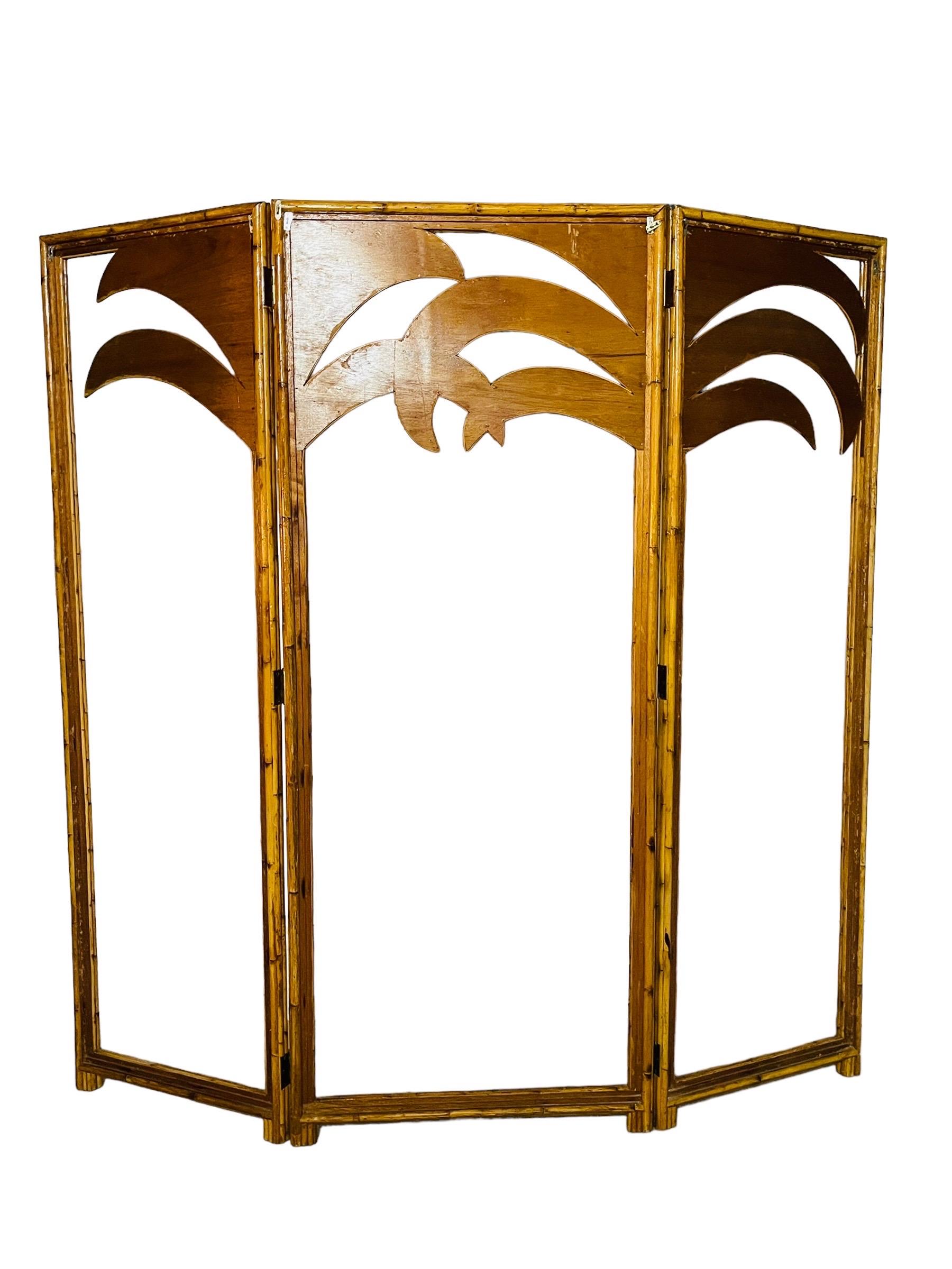 Vivai del Sud Three Panel Bamboo Screen Palm Tree Motif In Good Condition For Sale In Brooklyn, NY