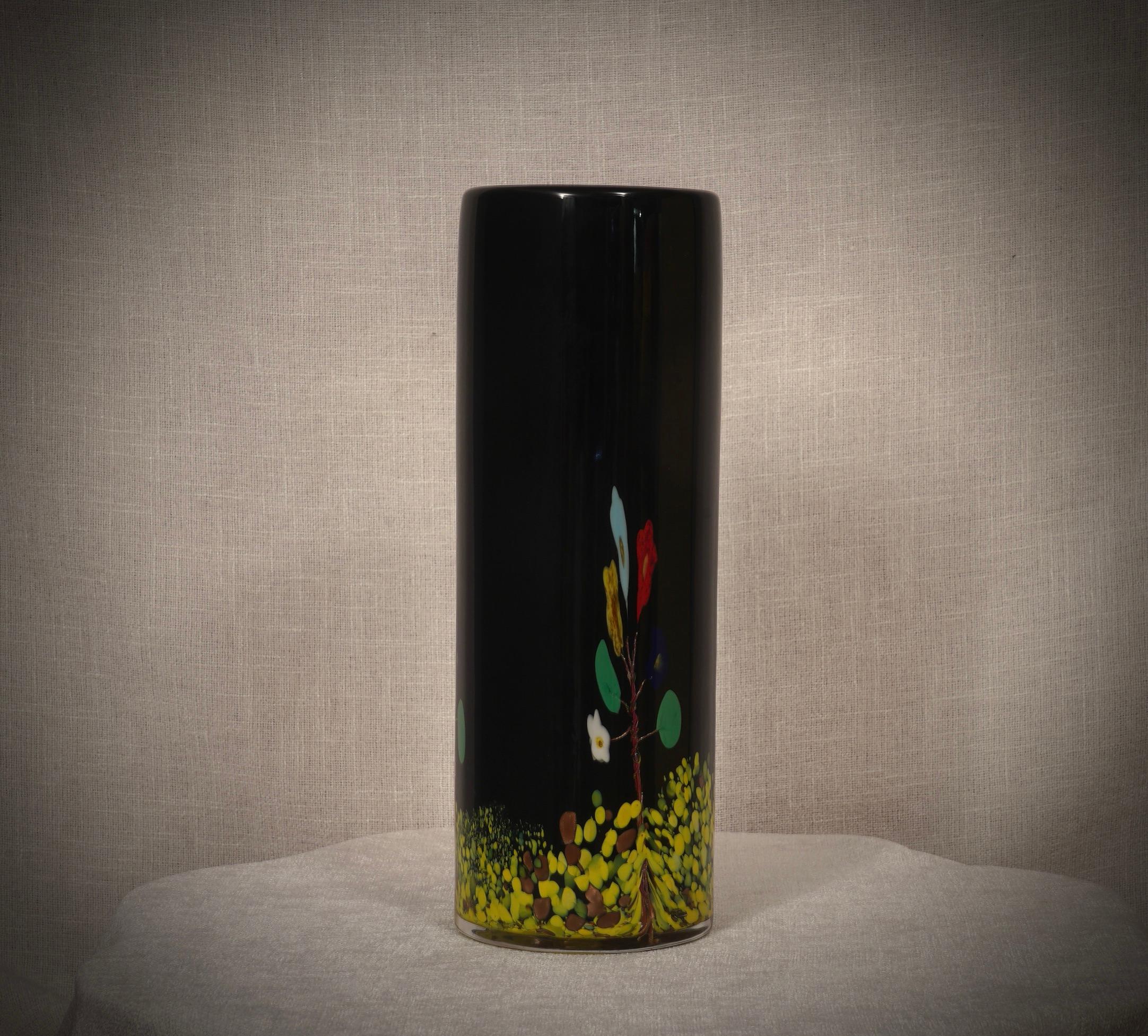 Mid-Century Modern Vivarini Murano Art Glass Round Black Vase, 1990 For Sale