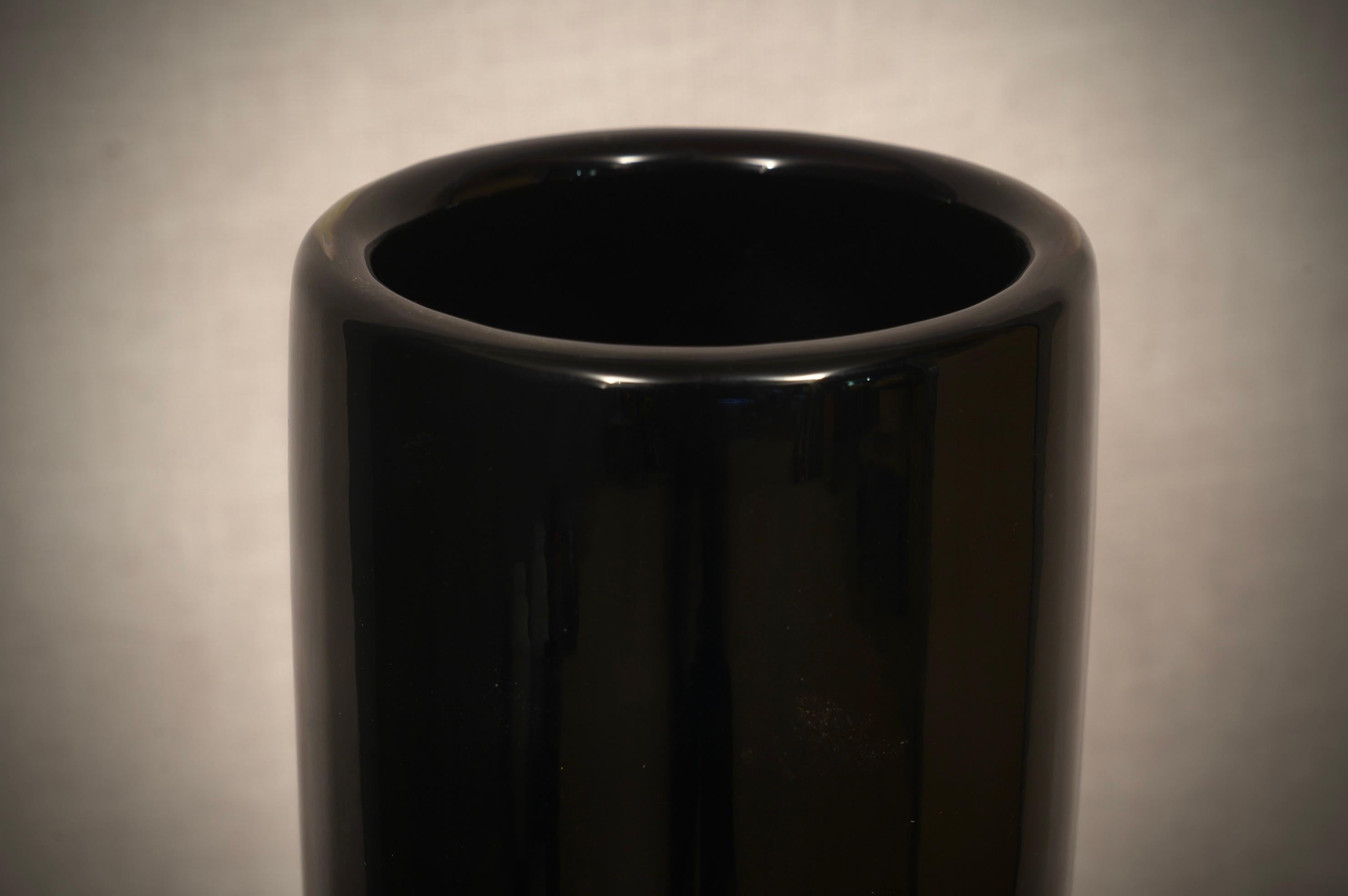 Vivarini Murano Art Glass Round Black Vase, 1990 For Sale 2
