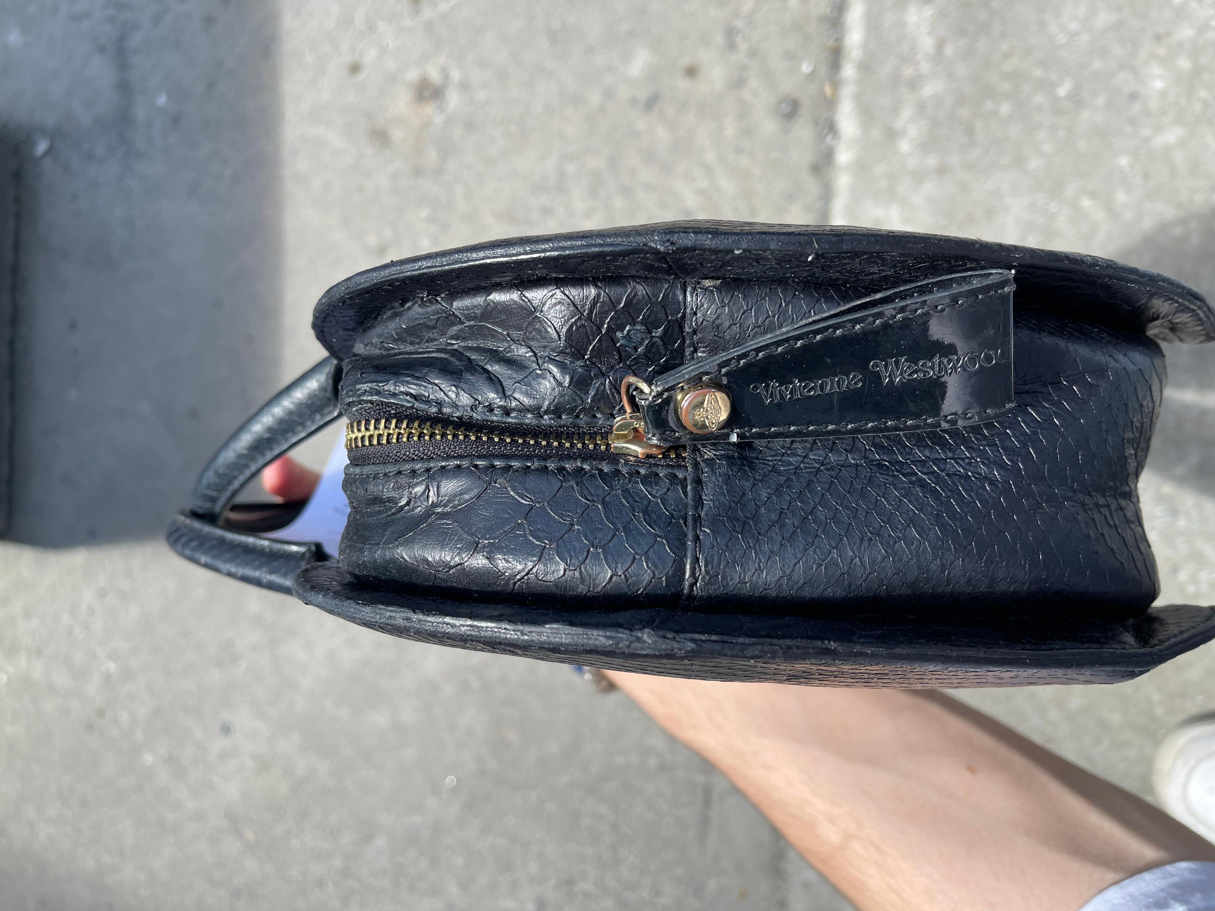 Vivenne Westwood Frilly Snake Chancery Heart bag Black For Sale at