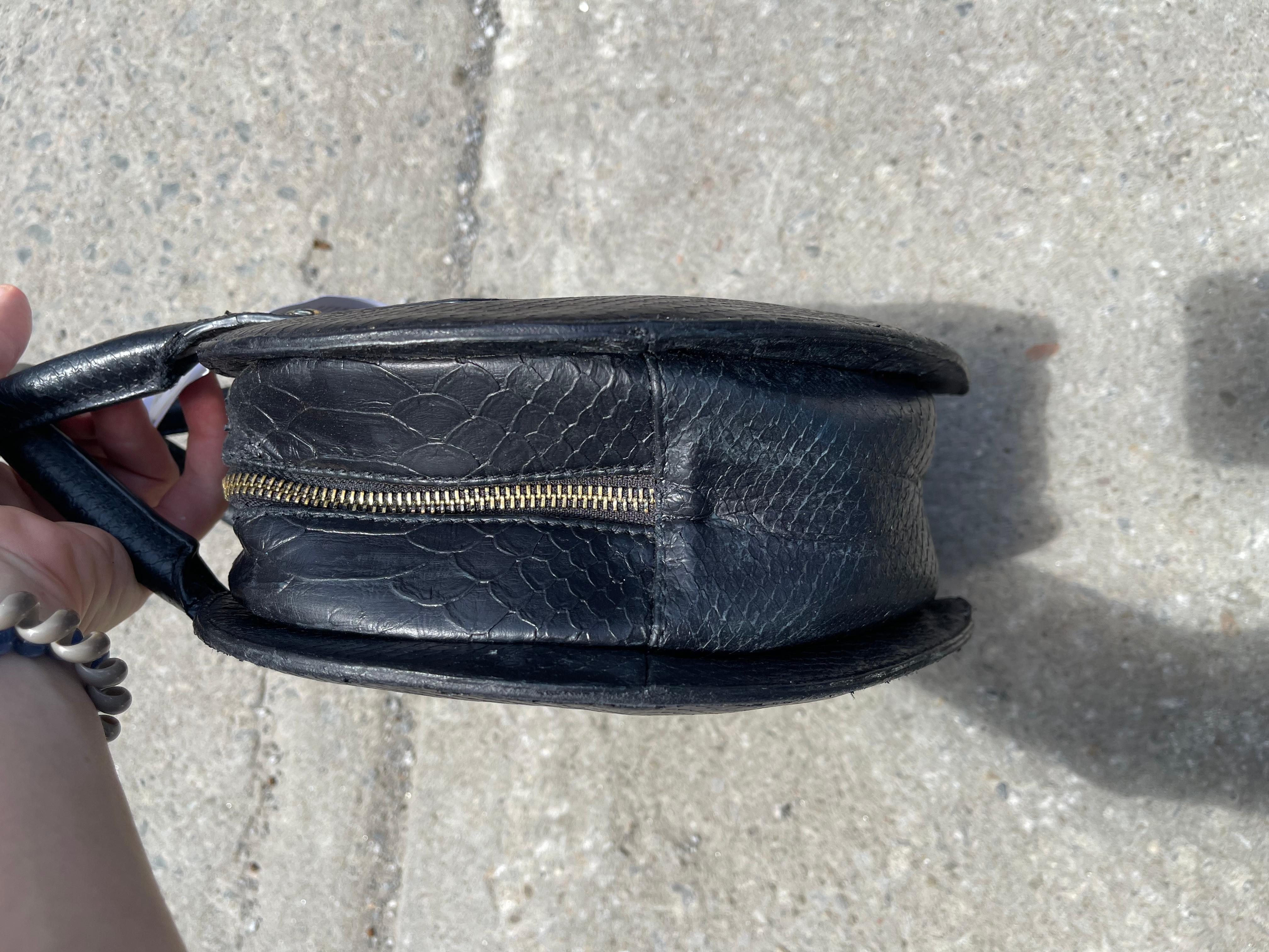 Vivenne Westwood Frilly Snake Chancery Heart bag Black For Sale at