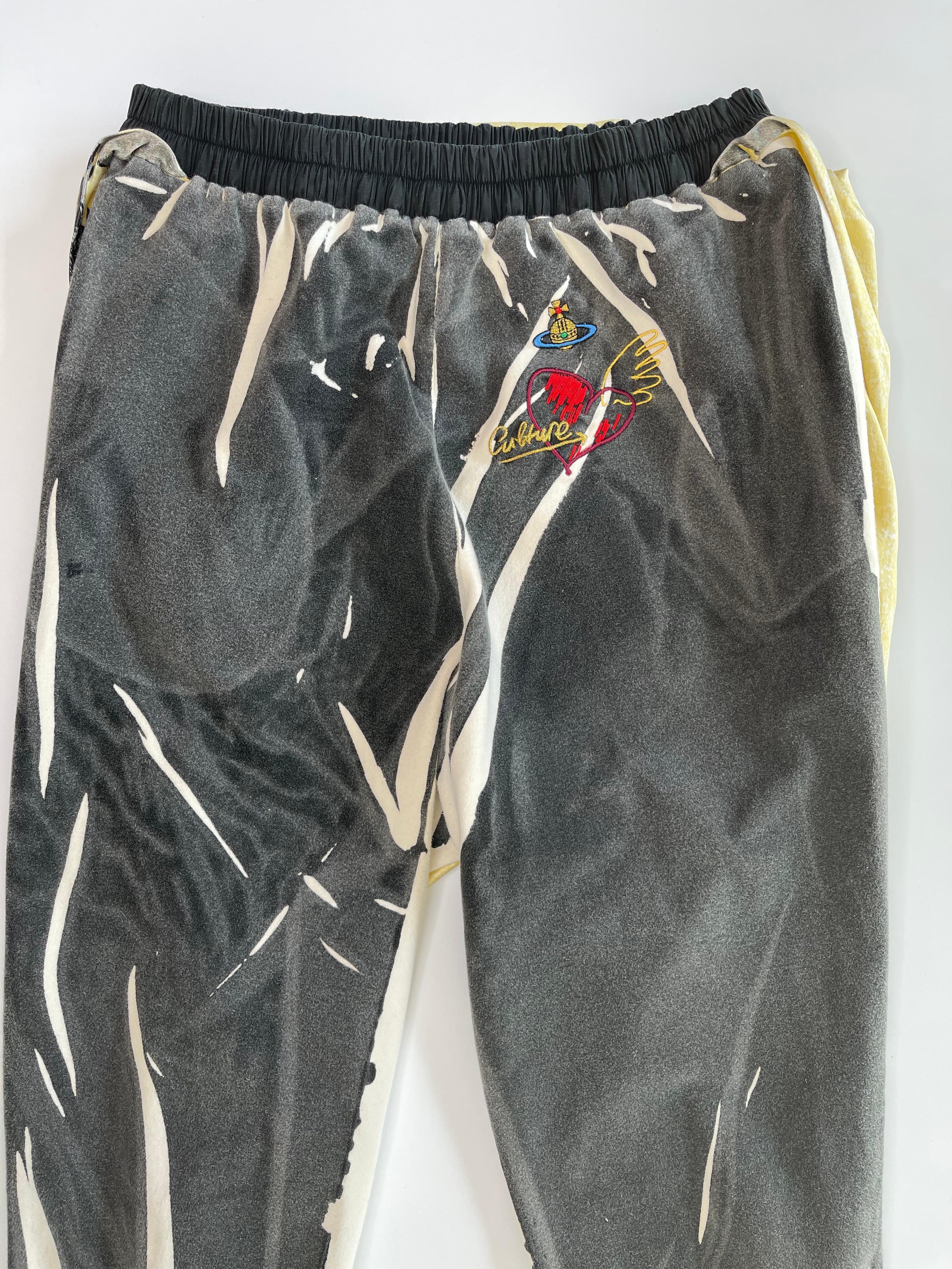 Vivienne Westwood Gelbe Sweatpants im Angebot 1