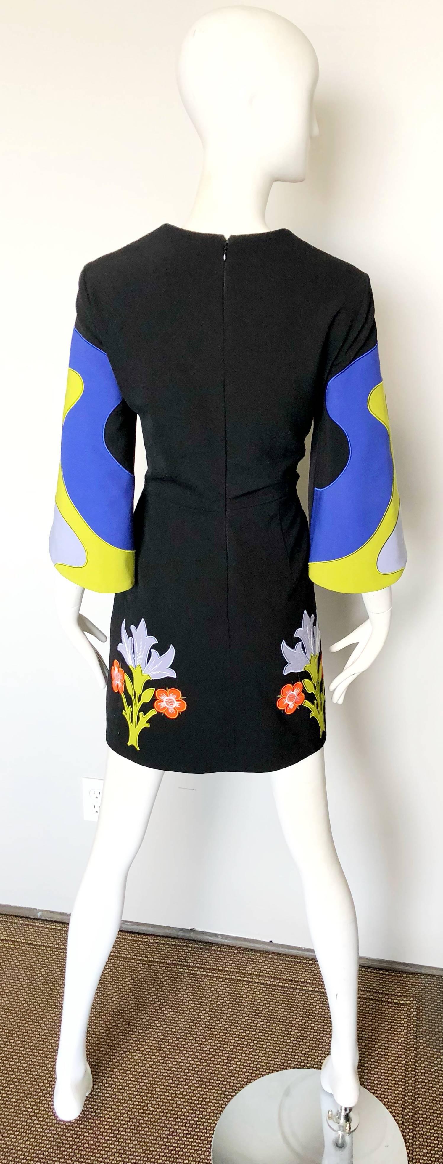 Vivetta Avant Garde 1960s Style Kissing Beauties Black Embroidered Dress 2