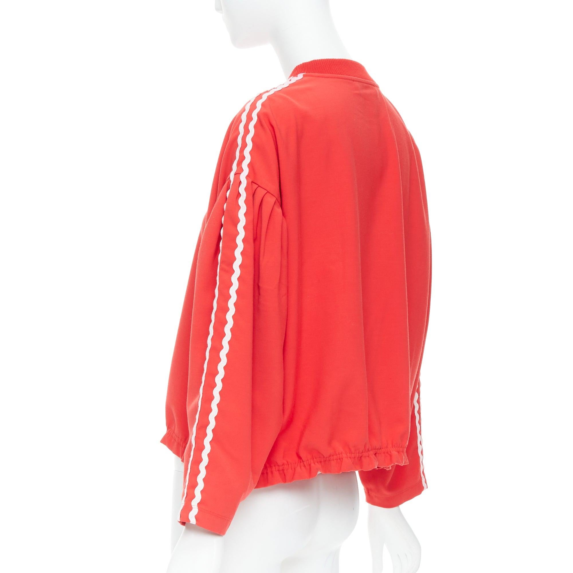 VIVETTA Pullover mit rotem Auge und Regenbogenstickereien und Badges bestickt IT38 XS im Angebot 1