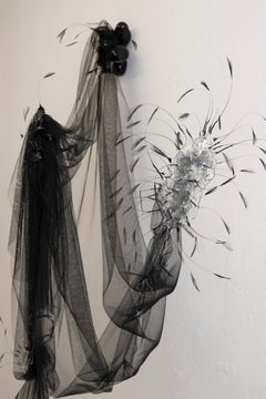 Vivian Alarcón  Escultura de pared contemporánea, abstracta, de técnica mixta y con vidrio