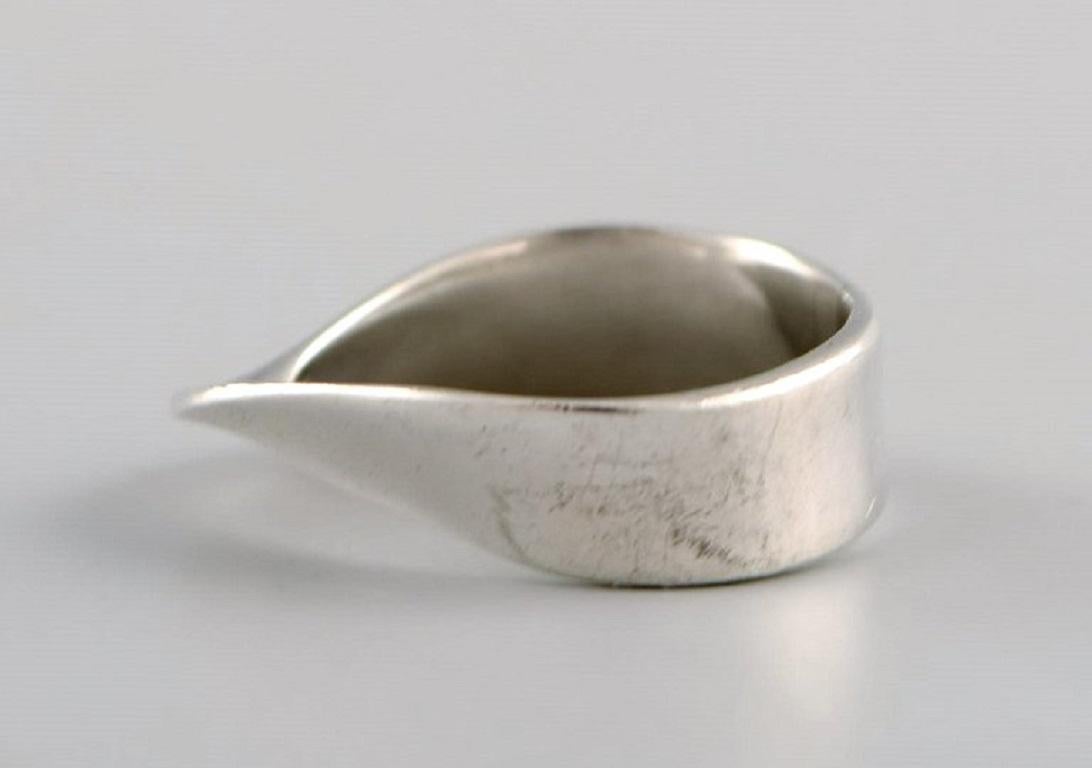 Vivianna Torun Bülow-Hübe for Georg Jensen. Modernist ring in sterling silver. In Excellent Condition In bronshoj, DK