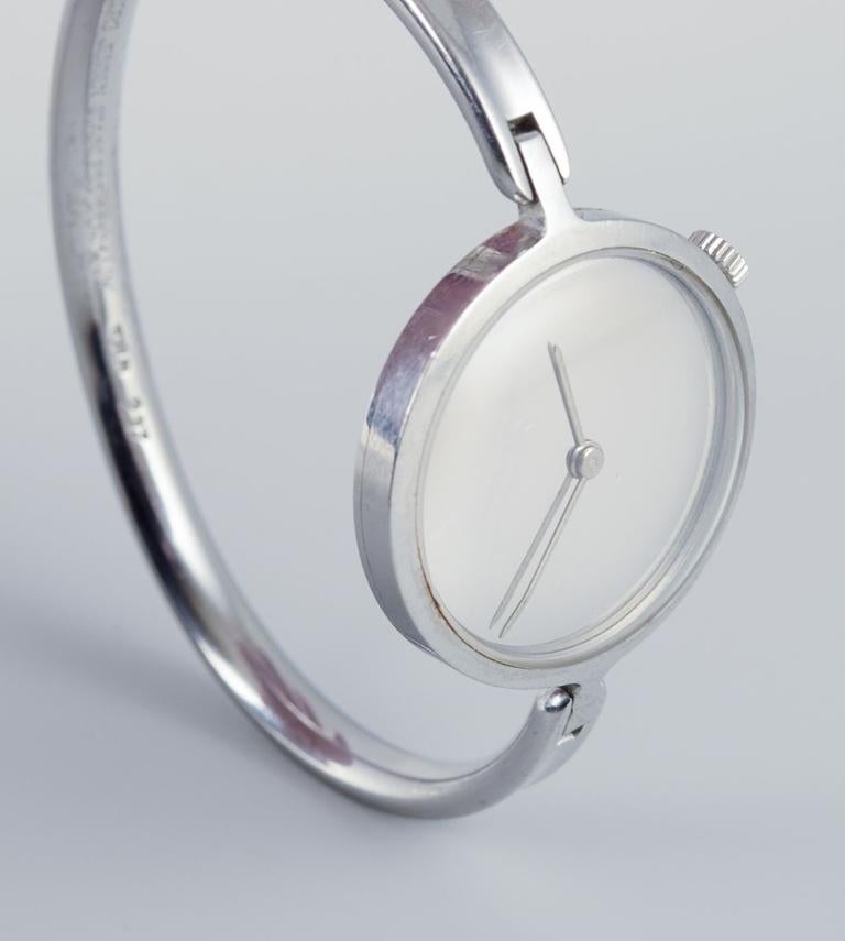 Vivianna Torun Bülow-Hübe for Georg Jensen. Steel wristwatch. Original box. In Excellent Condition For Sale In bronshoj, DK