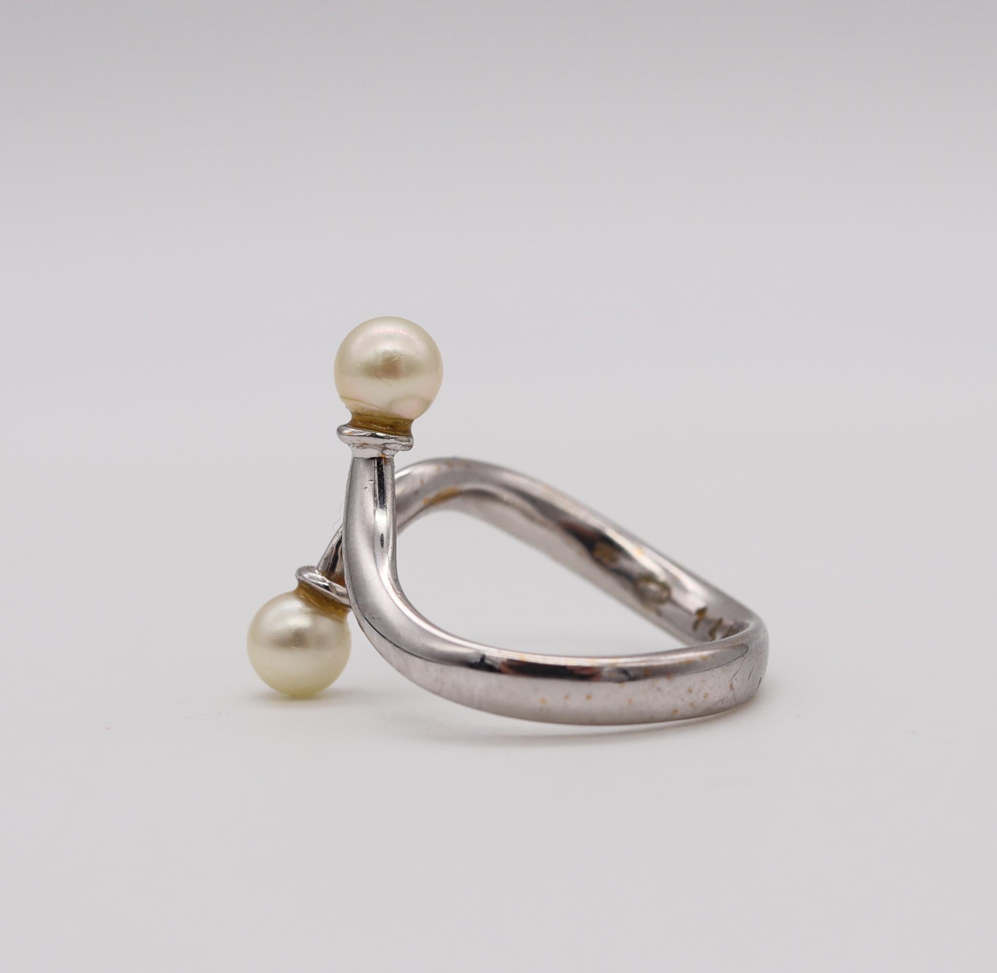 Rough Cut Vivianna Torun for Georg Jensen 1970 Free Form Ring 18kt White Gold with Pearls
