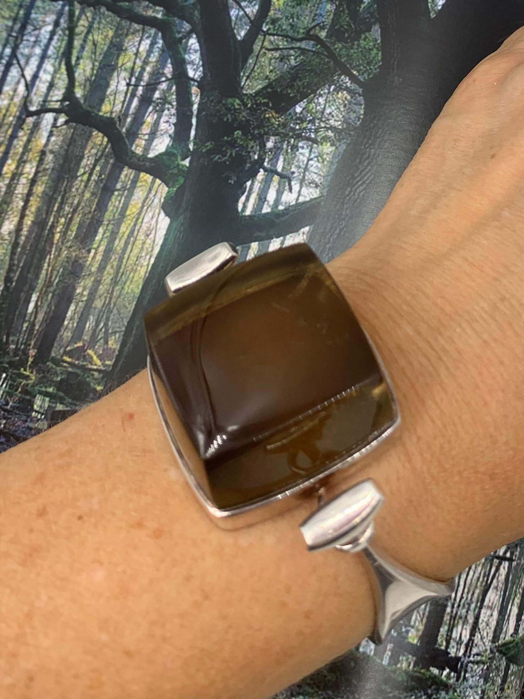 Superb Scandinavian Modernist smoky quartz and sterling silver large statement bracelet by Vivianna Torun Bülow-Hübe for Georg Jensen
Denmark
1968

Vivianna Torun Bülow-Hübe is considered the most important female Scandinavian jewellery designer of
